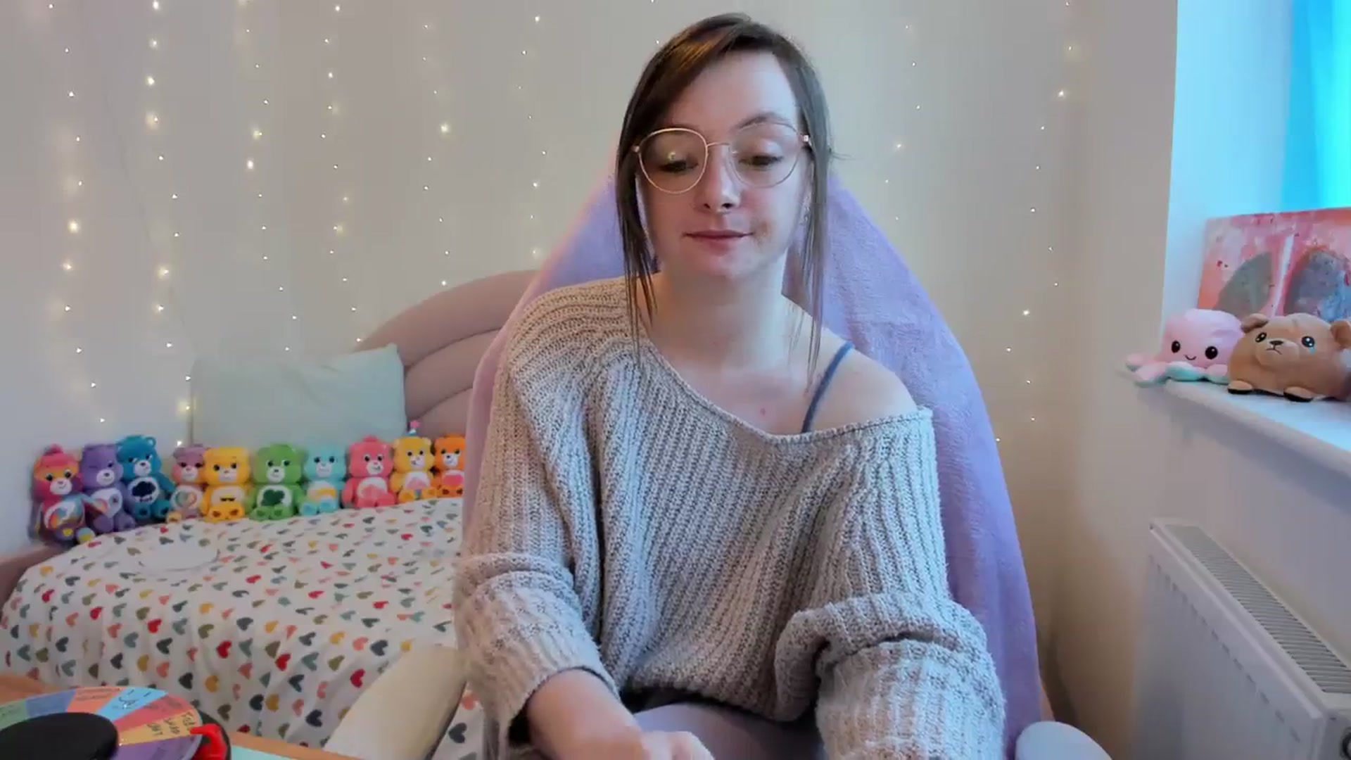 Gallery image thumbnail from JessieBear_'s myfreecams stream on, 10/12/2023, 14:09 image 20 of 20