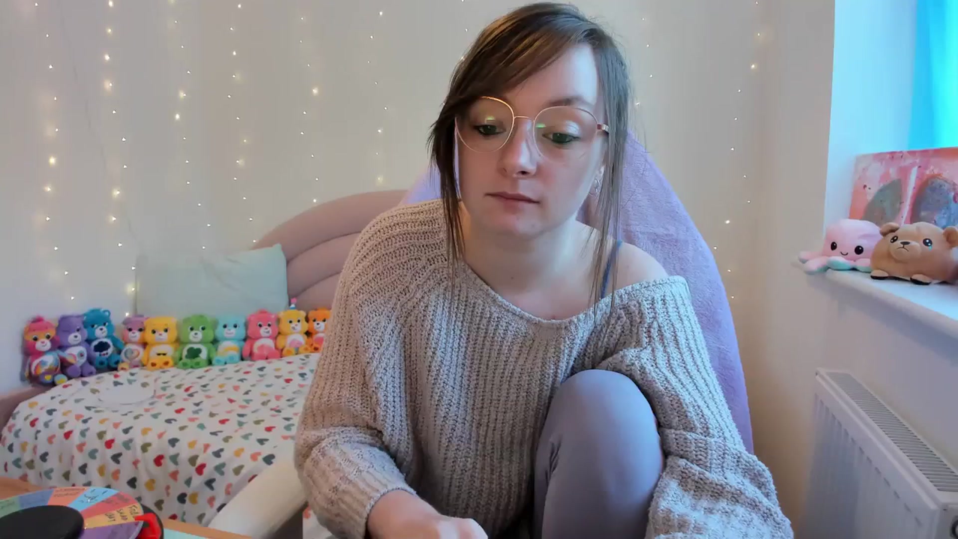 Gallery image thumbnail from JessieBear_'s myfreecams stream on, 10/12/2023, 14:09 image 16 of 20