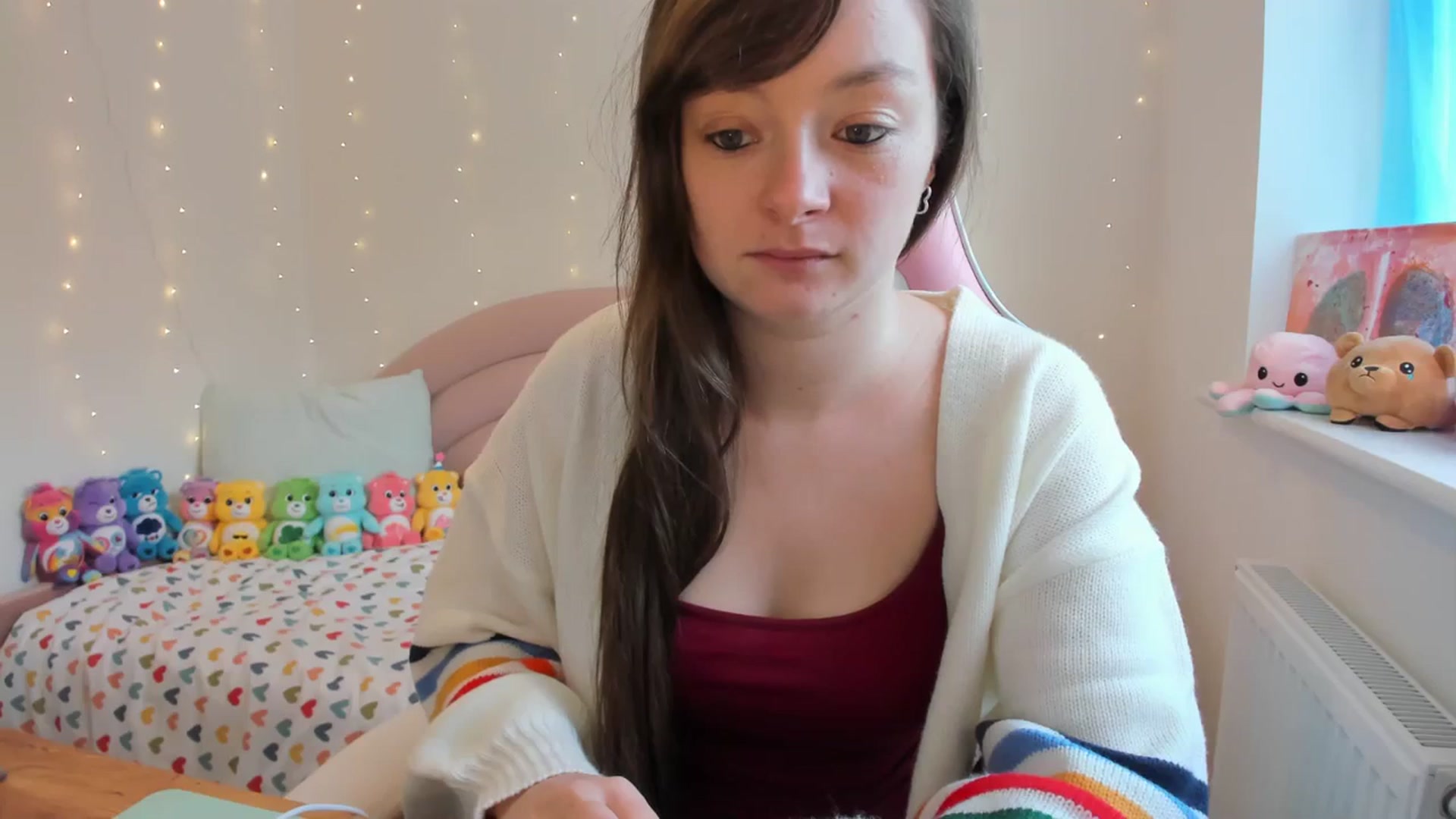 Gallery image thumbnail from JessieBear_'s myfreecams stream on, 10/18/2023, 13:15 image 13 of 20