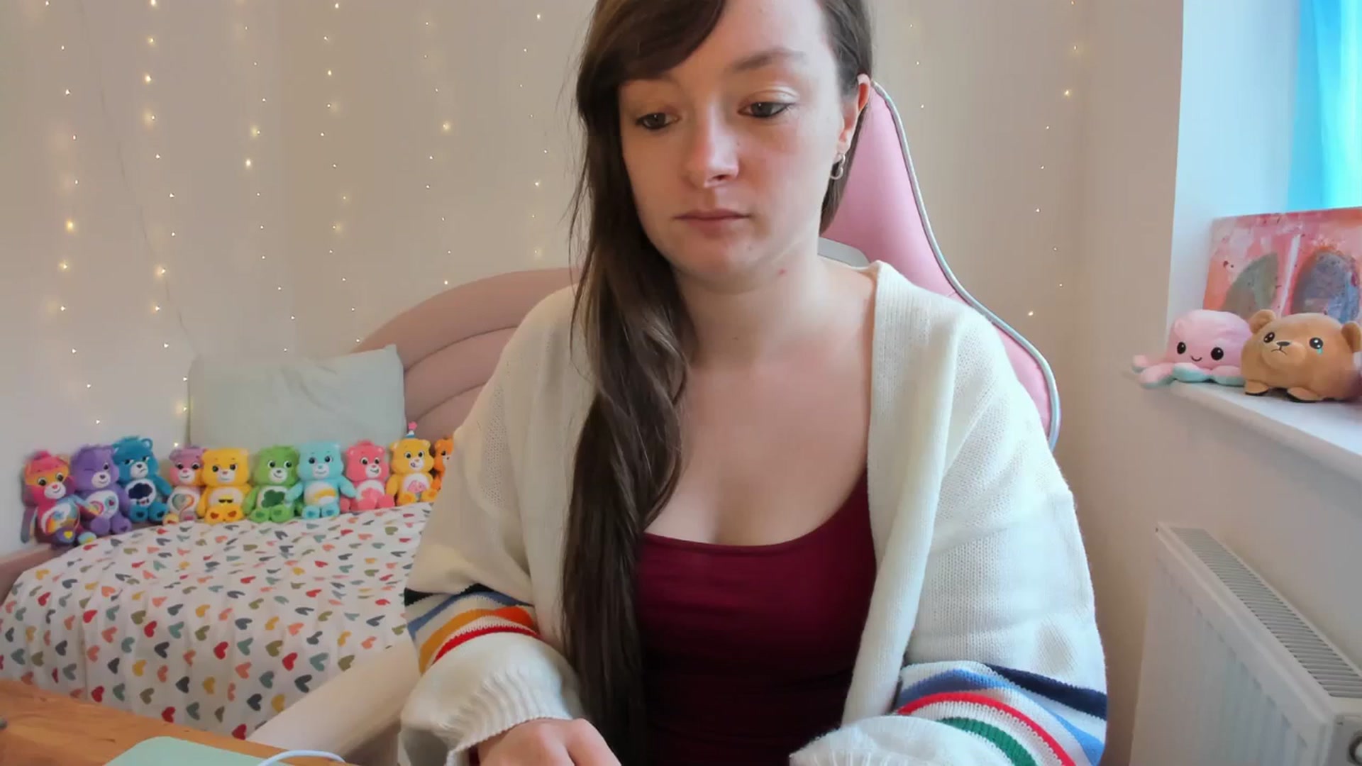 Gallery image thumbnail from JessieBear_'s myfreecams stream on, 10/18/2023, 13:15 image 16 of 20