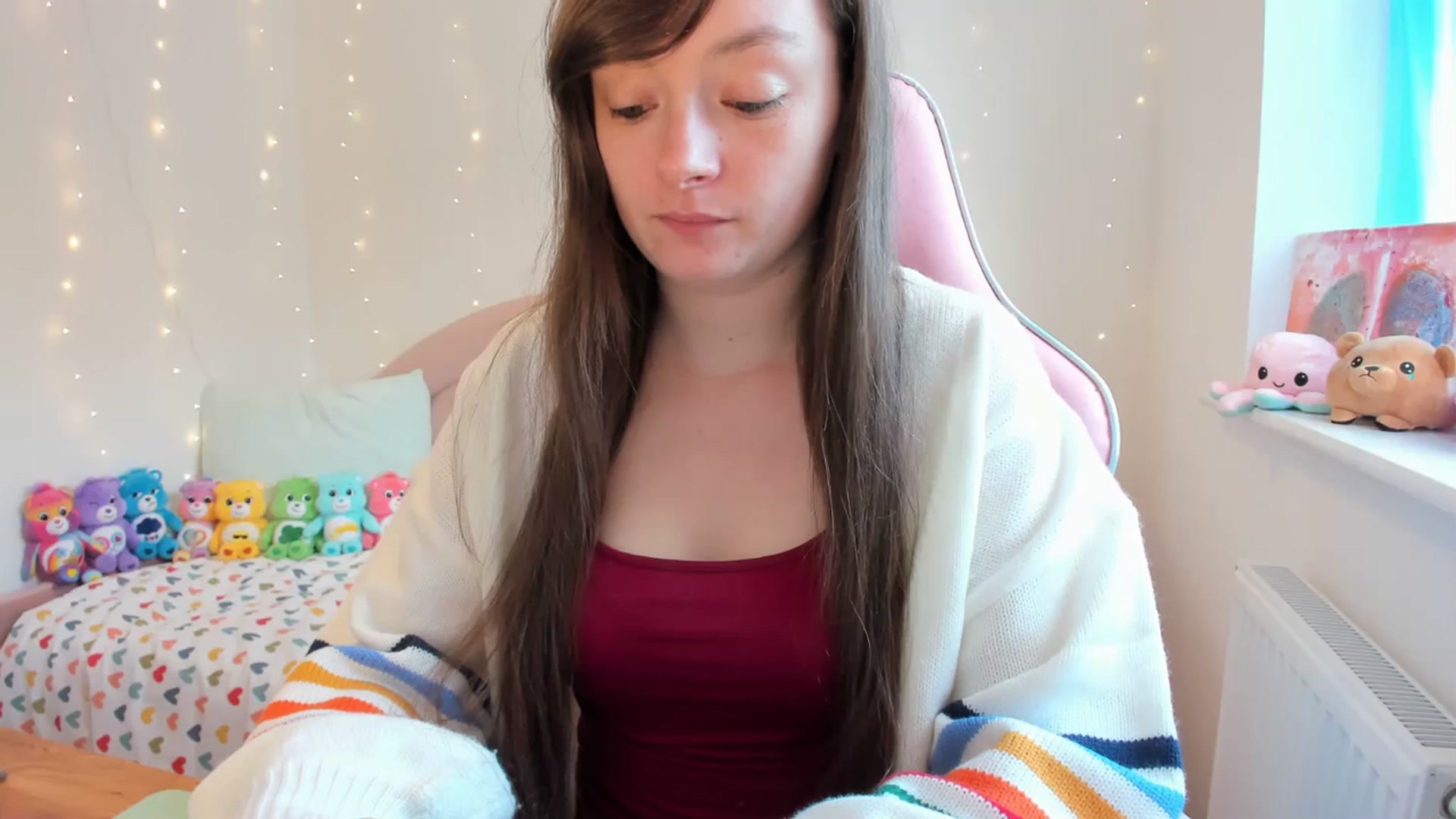 Gallery image thumbnail from JessieBear_'s myfreecams stream on, 10/18/2023, 14:10 image 5 of 20