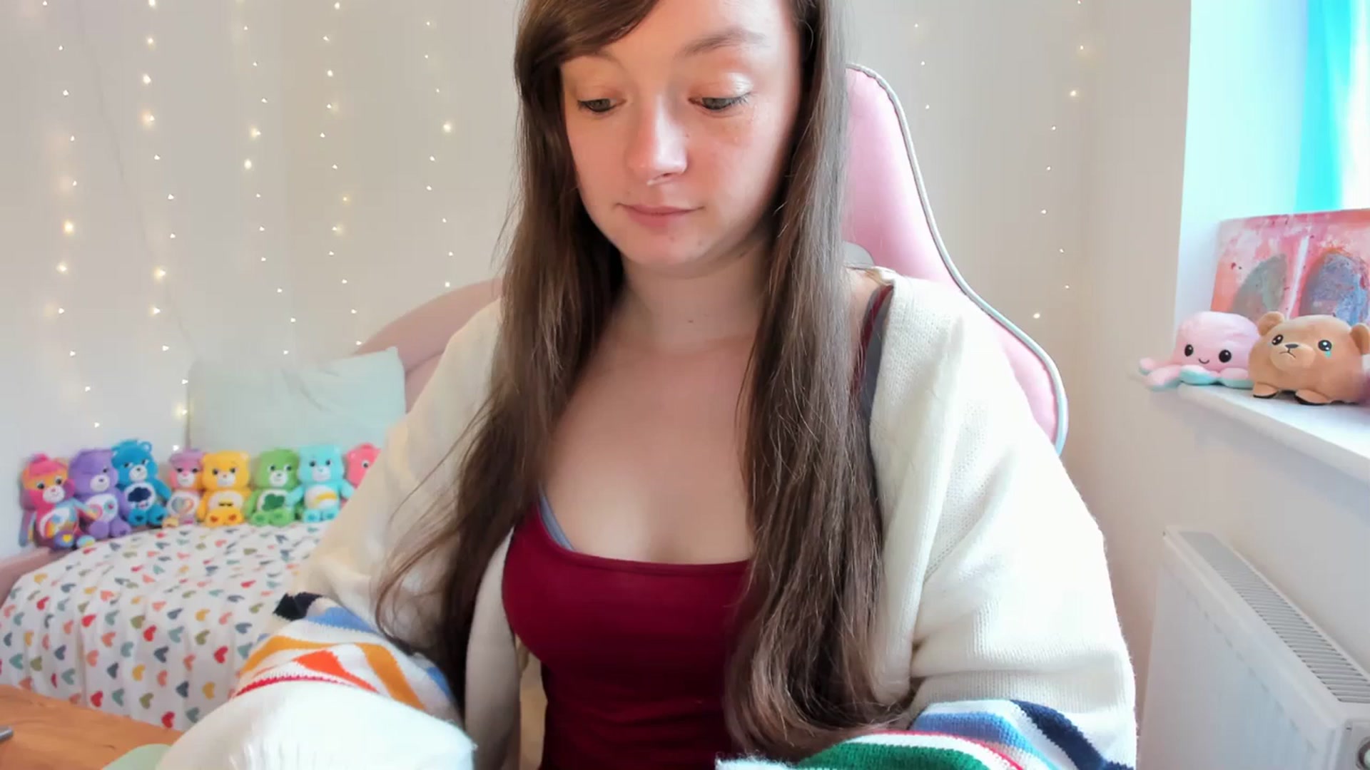 Gallery image thumbnail from JessieBear_'s myfreecams stream on, 10/18/2023, 14:10 image 15 of 20