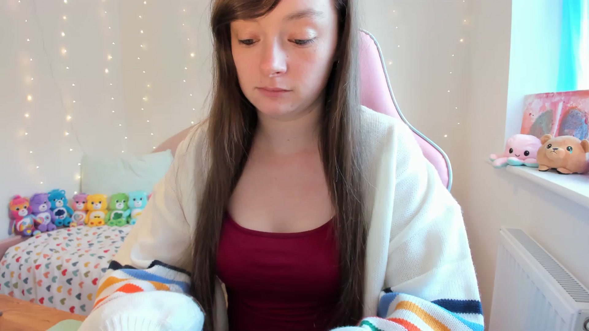 Gallery image thumbnail from JessieBear_'s myfreecams stream on, 10/18/2023, 14:10 image 4 of 20