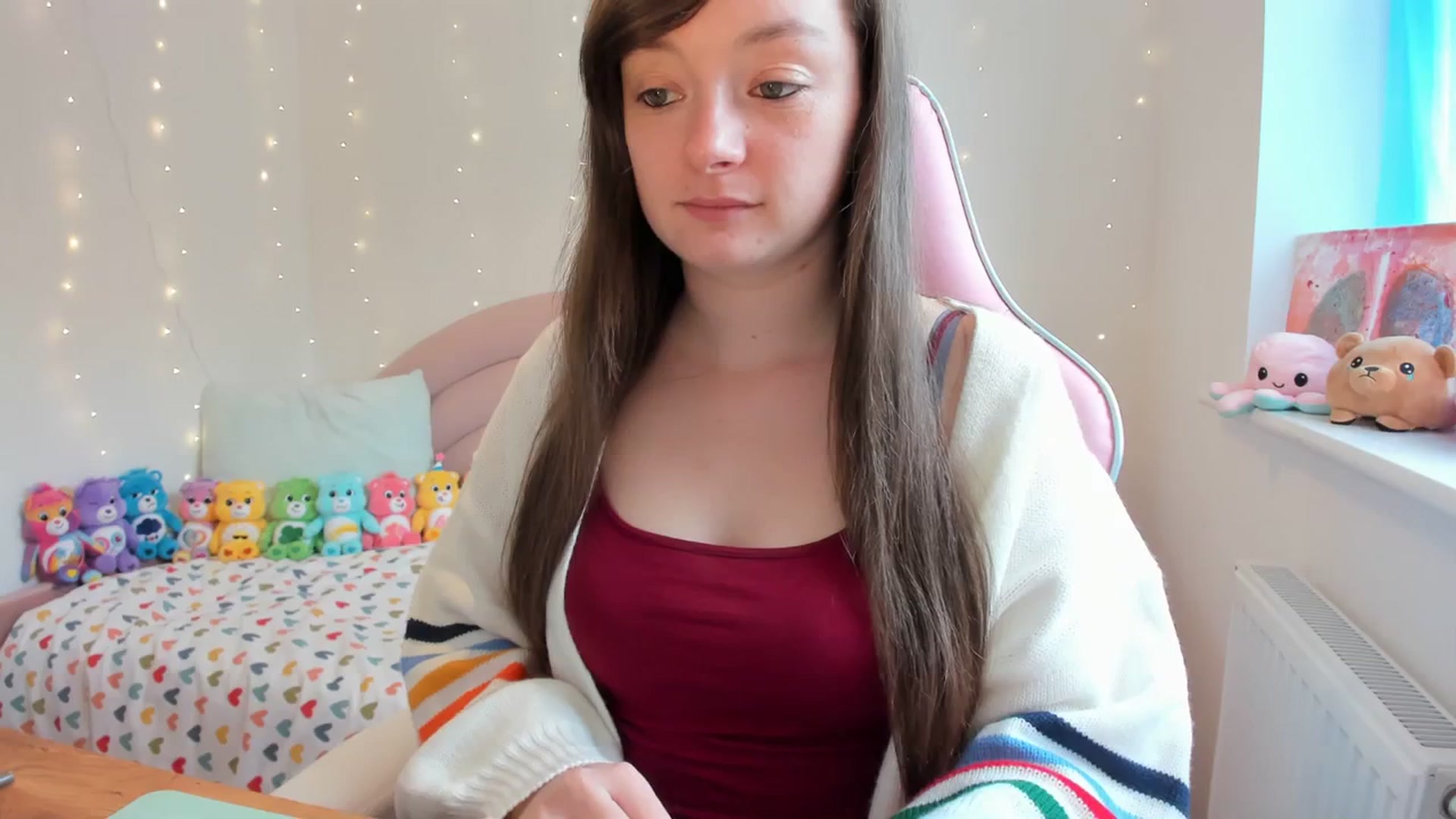 Gallery image thumbnail from JessieBear_'s myfreecams stream on, 10/18/2023, 14:10 image 14 of 20