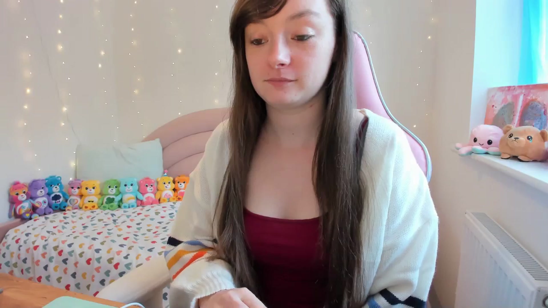 Gallery image thumbnail from JessieBear_'s myfreecams stream on, 10/18/2023, 14:10 image 2 of 20