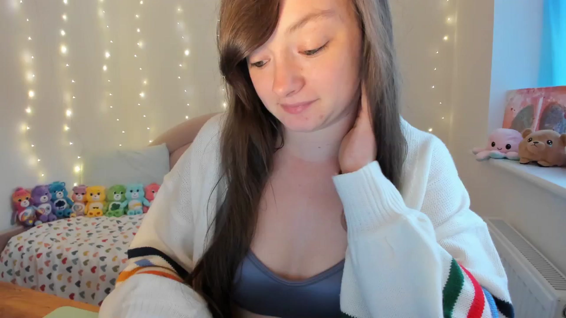 Gallery image thumbnail from JessieBear_'s myfreecams stream on, 10/18/2023, 16:40 image 11 of 20