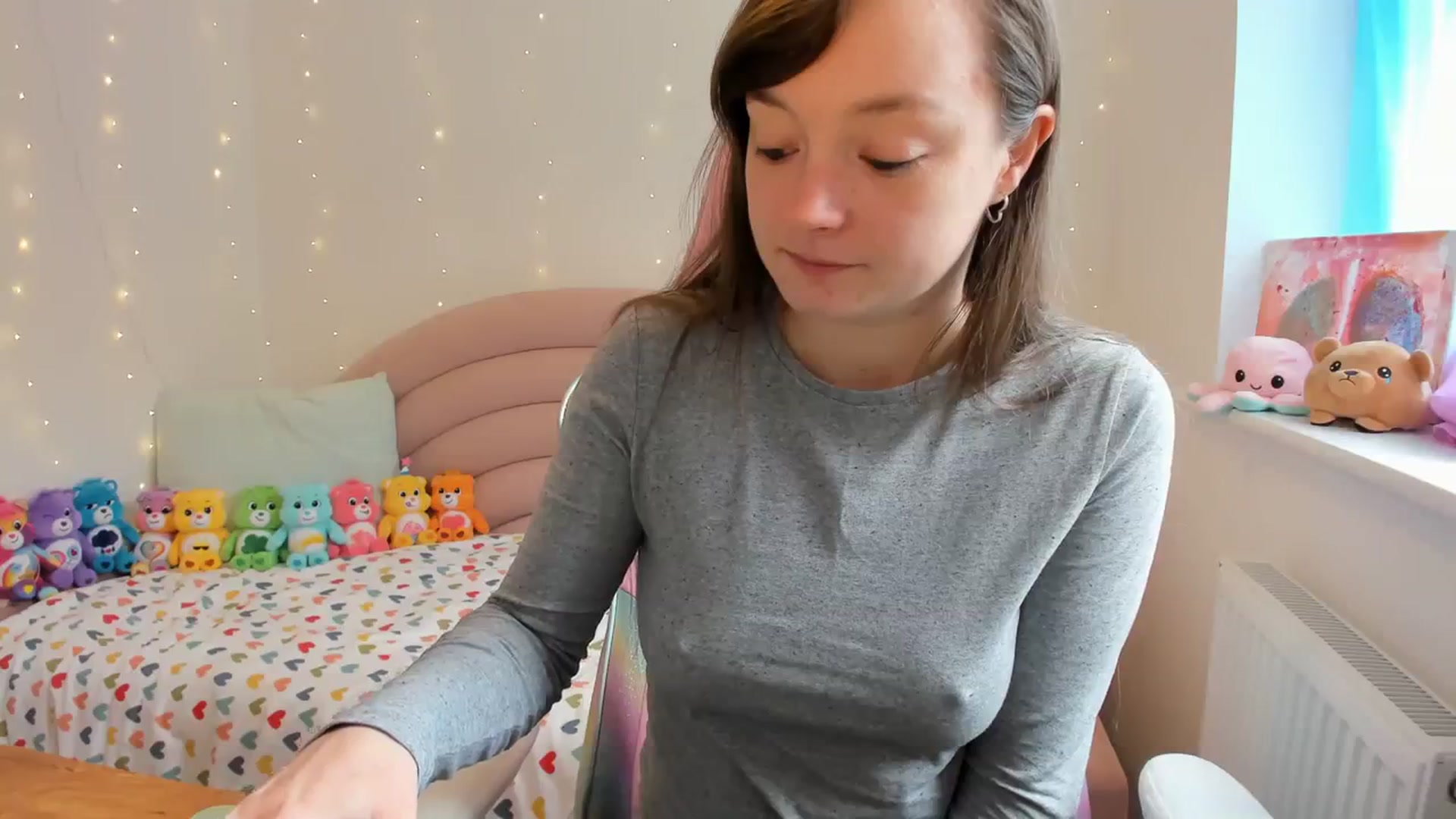 Gallery image thumbnail from JessieBear_'s myfreecams stream on, 10/19/2023, 11:09 image 17 of 20