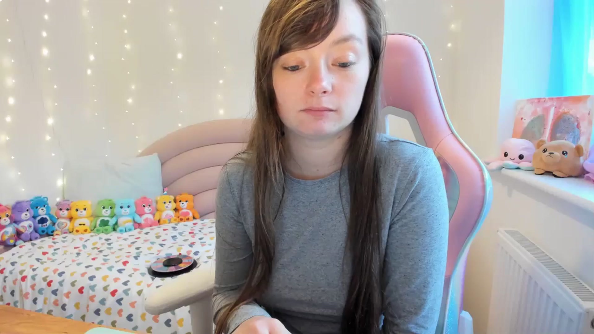 Gallery image thumbnail from JessieBear_'s myfreecams stream on, 10/19/2023, 16:59 image 10 of 20