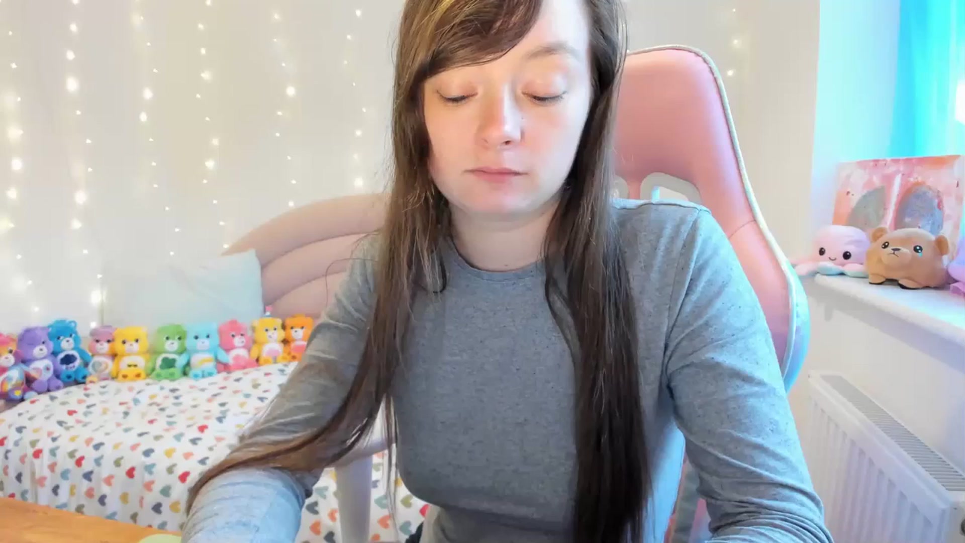 Gallery image thumbnail from JessieBear_'s myfreecams stream on, 10/19/2023, 16:59 image 9 of 20