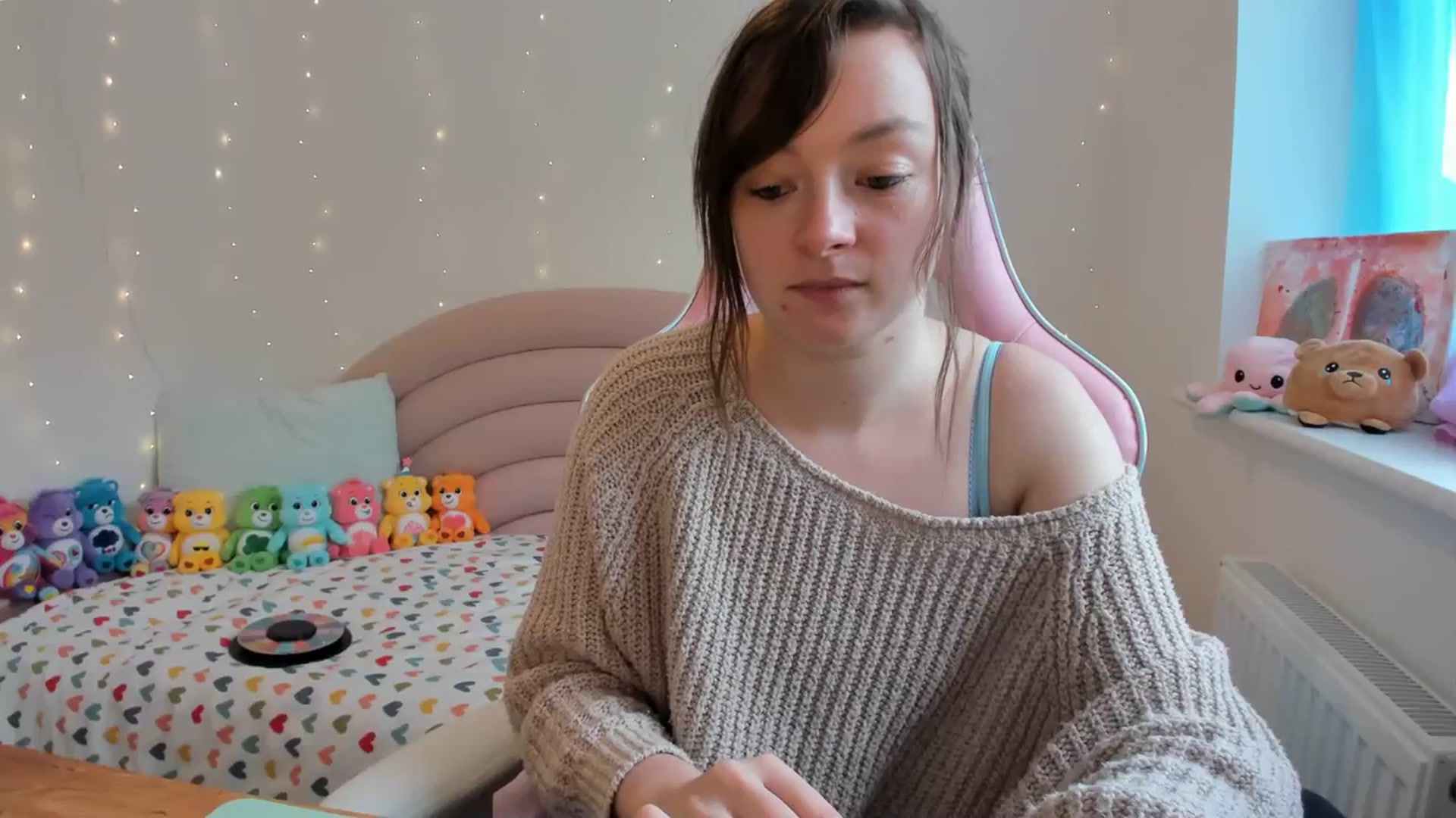 Gallery image thumbnail from JessieBear_'s myfreecams stream on, 10/23/2023, 14:11 image 19 of 20