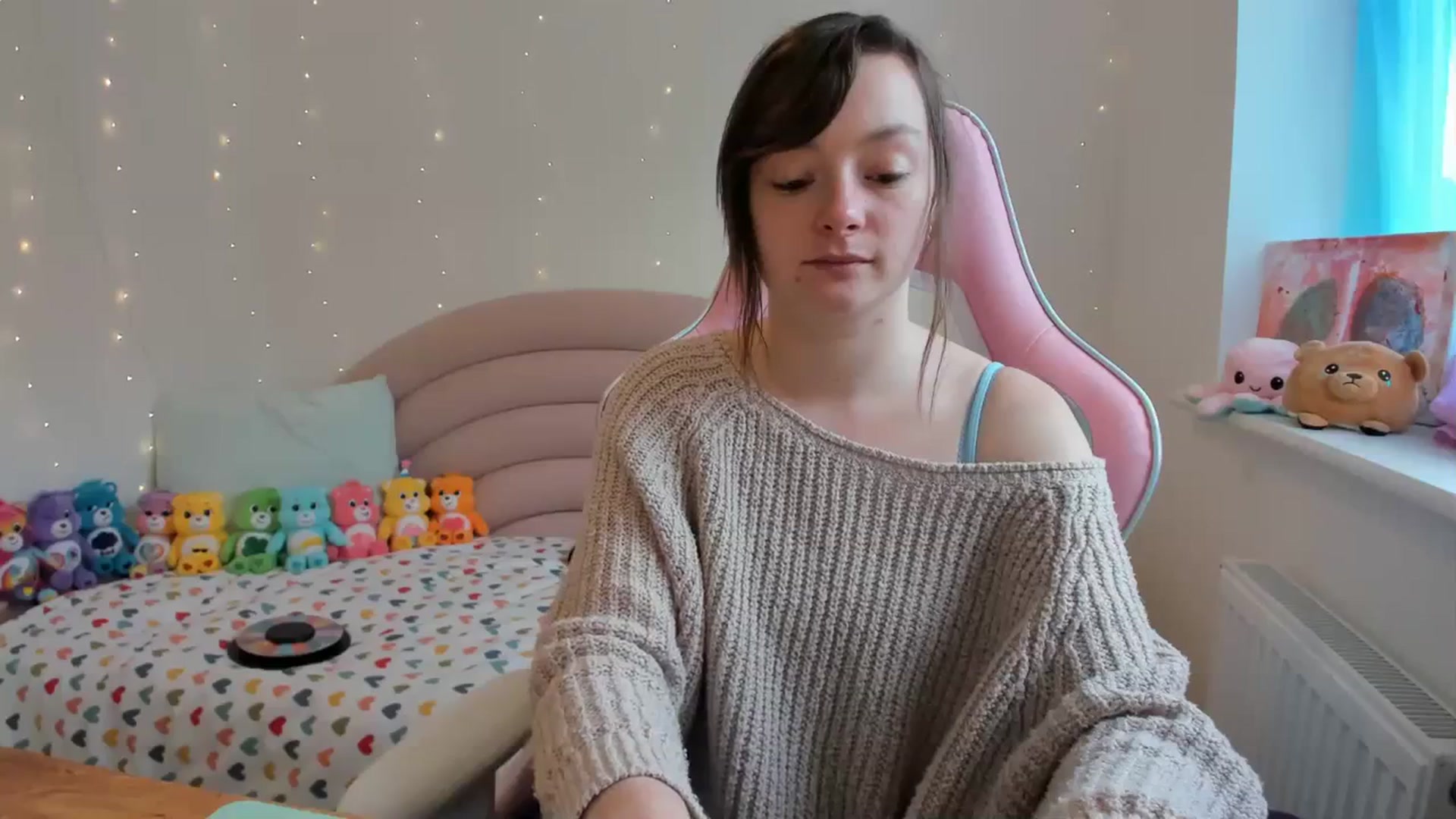 Gallery image thumbnail from JessieBear_'s myfreecams stream on, 10/23/2023, 14:11 image 11 of 20