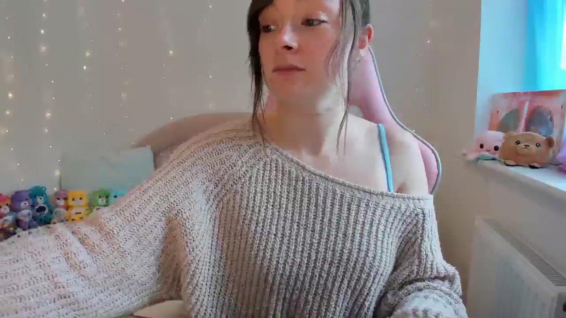 Gallery image thumbnail from JessieBear_'s myfreecams stream on, 10/23/2023, 14:41 image 6 of 20