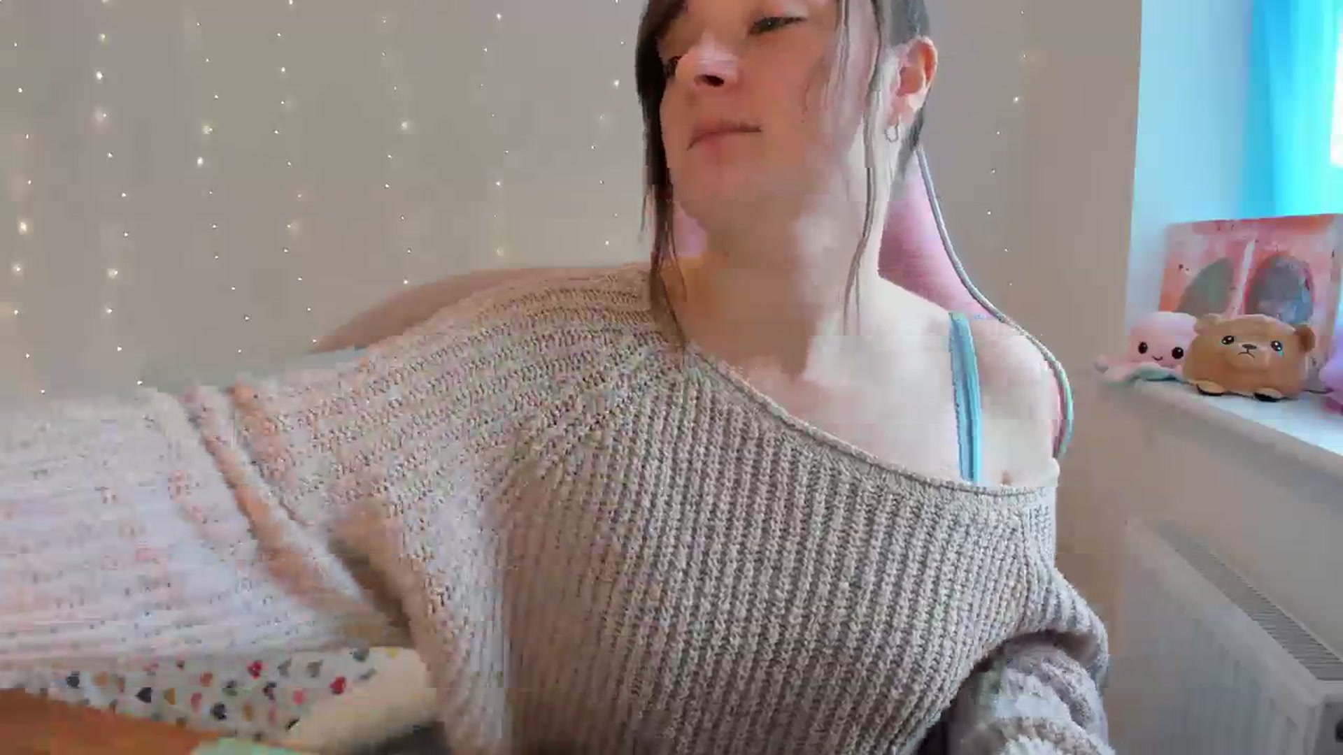 Gallery image thumbnail from JessieBear_'s myfreecams stream on, 10/23/2023, 14:41 image 2 of 20