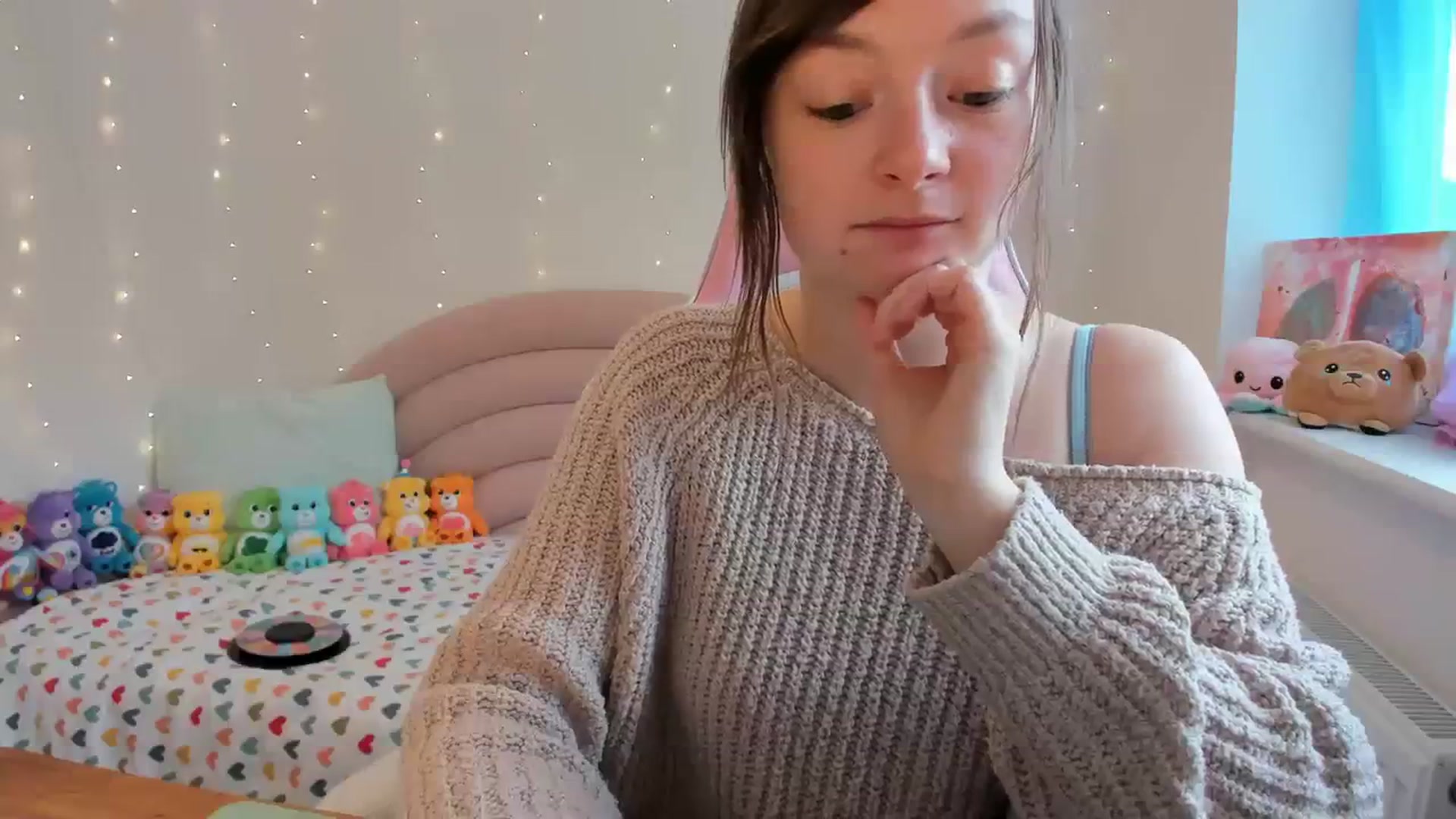 Gallery image thumbnail from JessieBear_'s myfreecams stream on, 10/23/2023, 14:41 image 11 of 20