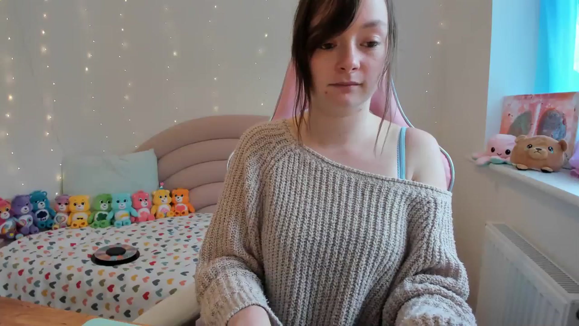 Gallery image thumbnail from JessieBear_'s myfreecams stream on, 10/23/2023, 14:41 image 4 of 20