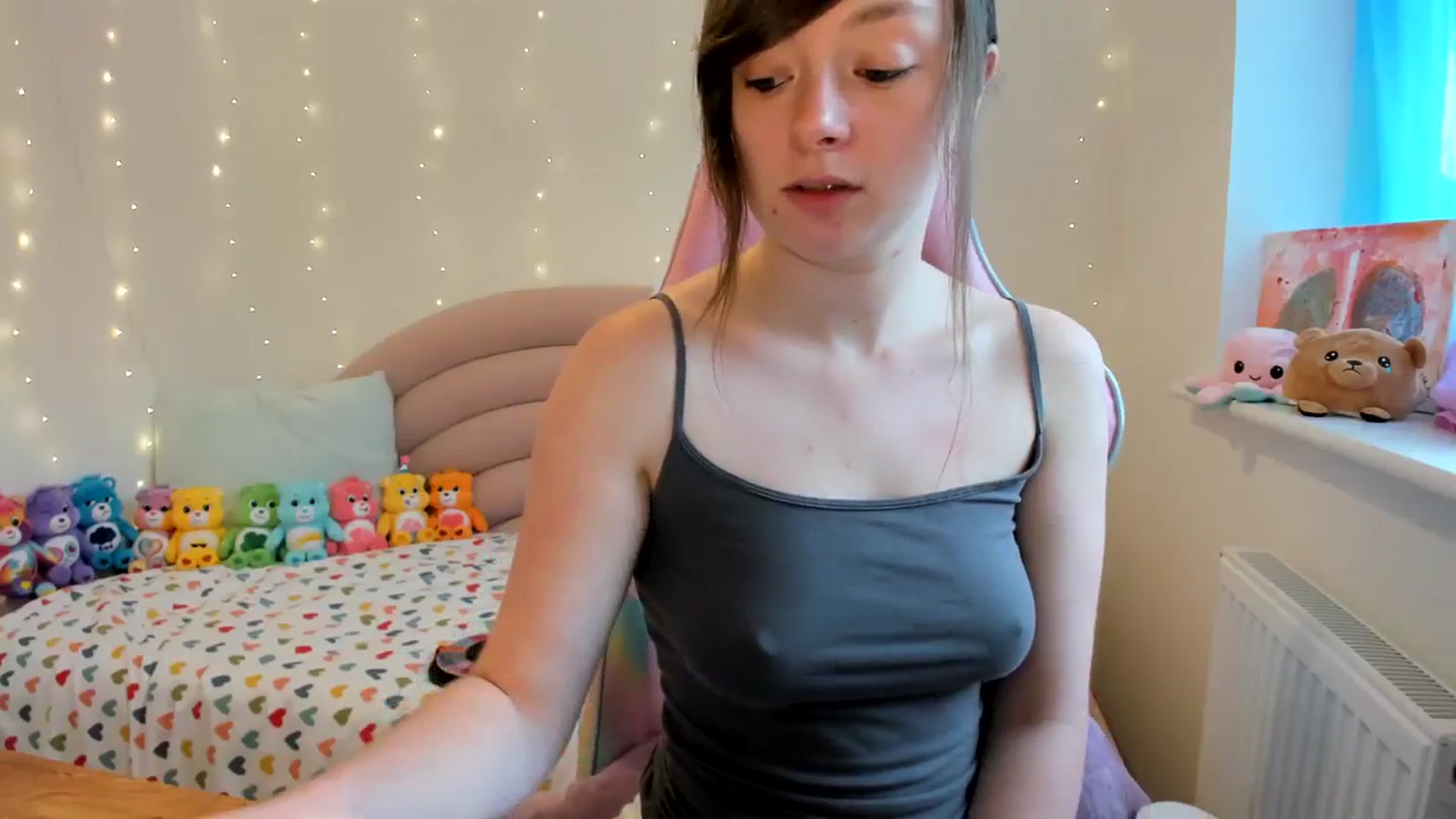 Gallery image thumbnail from JessieBear_'s myfreecams stream on, 10/24/2023, 14:23 image 19 of 20