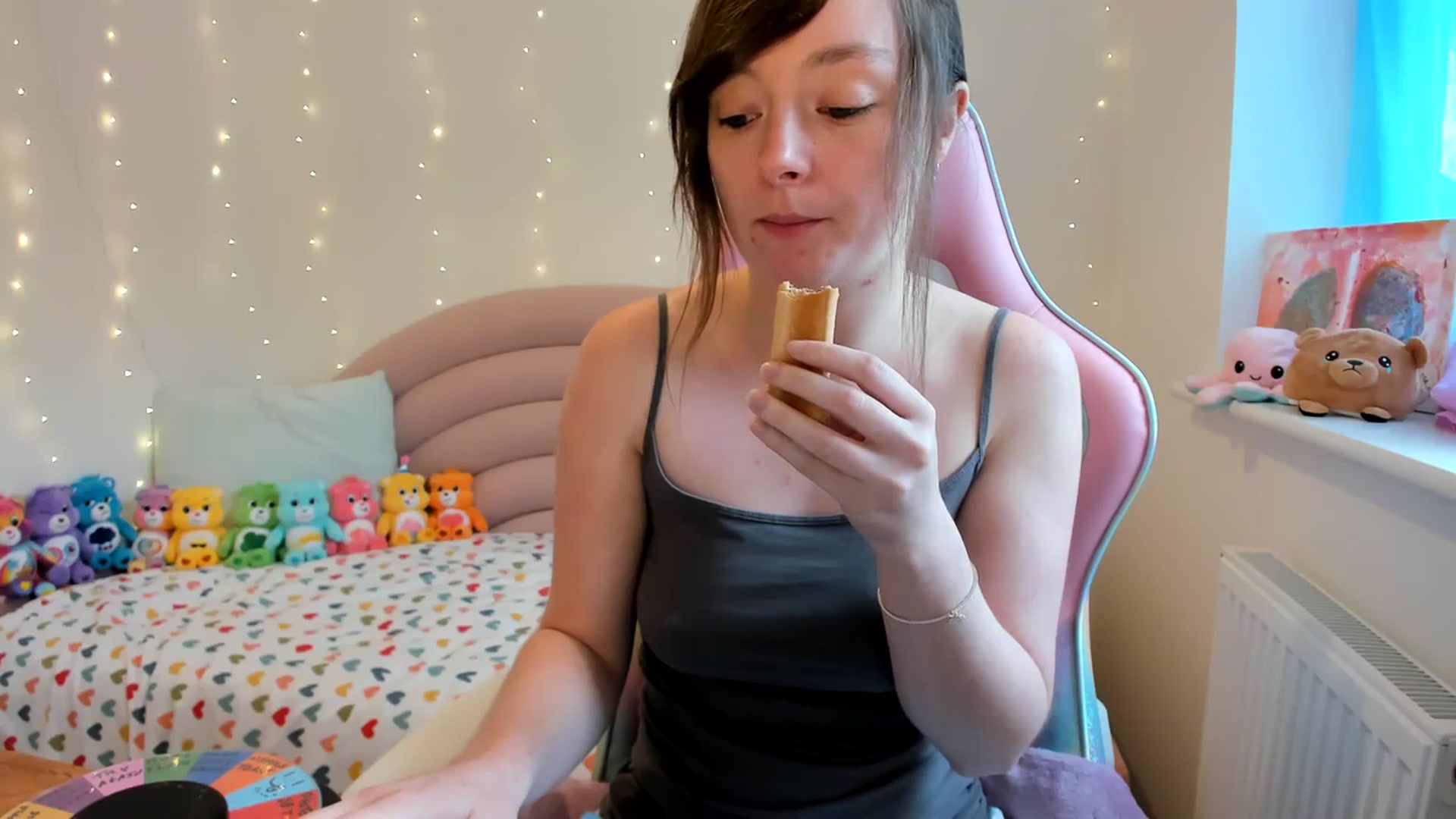 Gallery image thumbnail from JessieBear_'s myfreecams stream on, 10/24/2023, 16:12 image 5 of 20