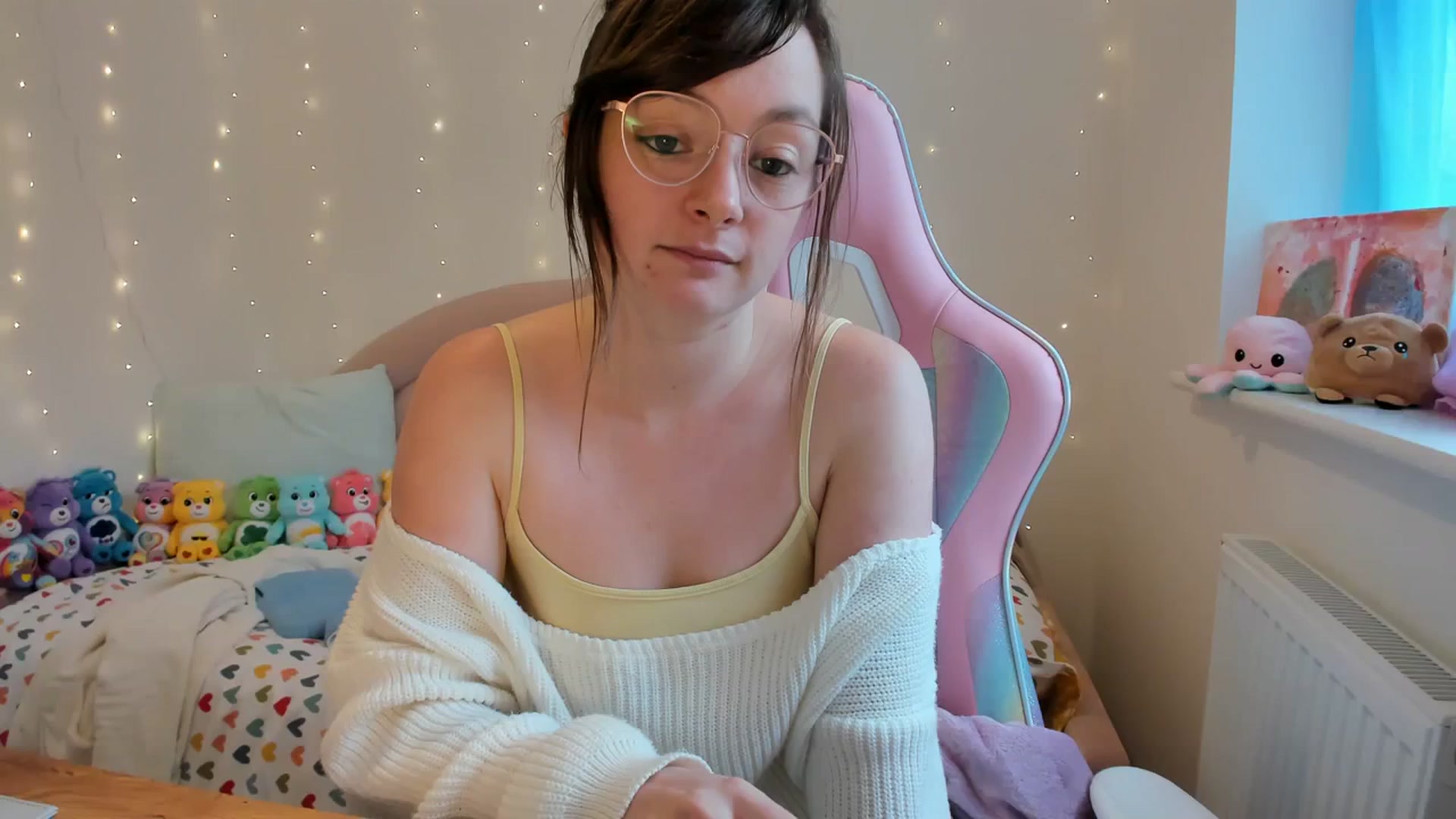 Gallery image thumbnail from JessieBear_'s myfreecams stream on, 10/26/2023, 15:36 image 1 of 20