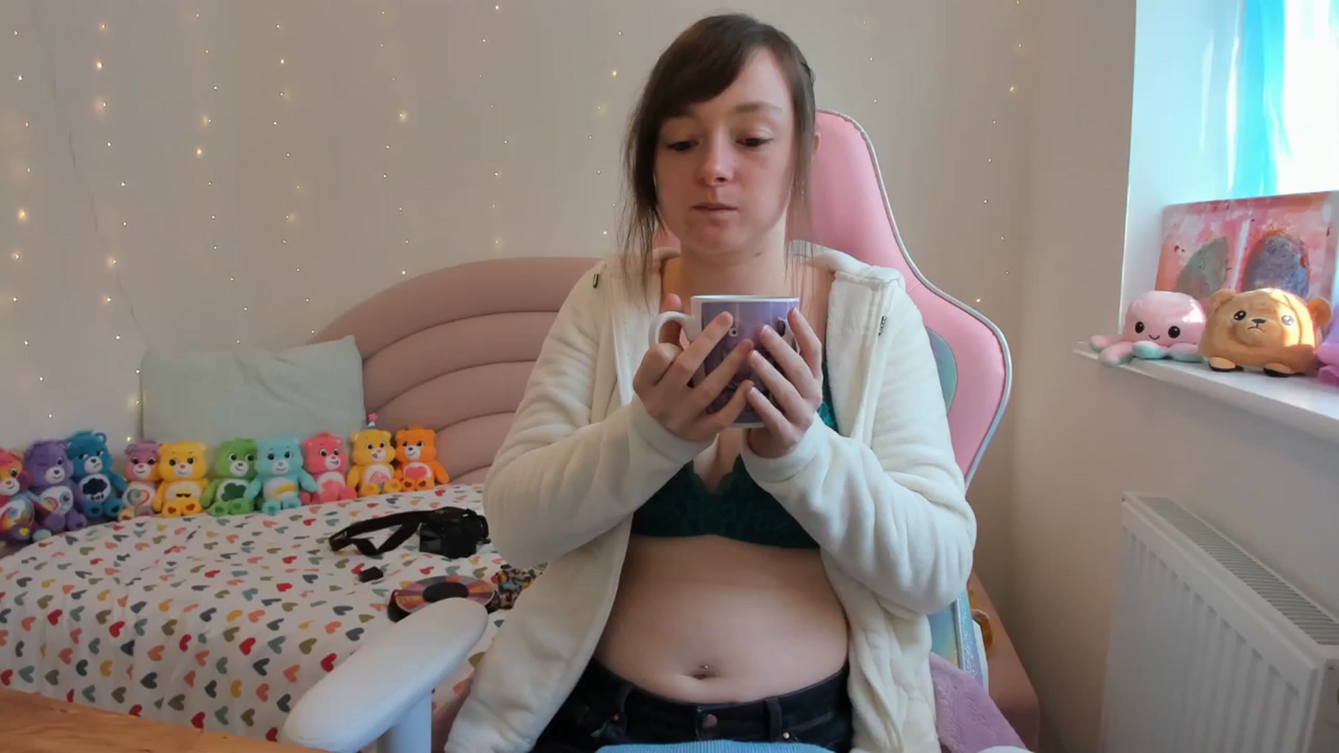 Gallery image thumbnail from JessieBear_'s myfreecams stream on, 10/27/2023, 14:08 image 1 of 20