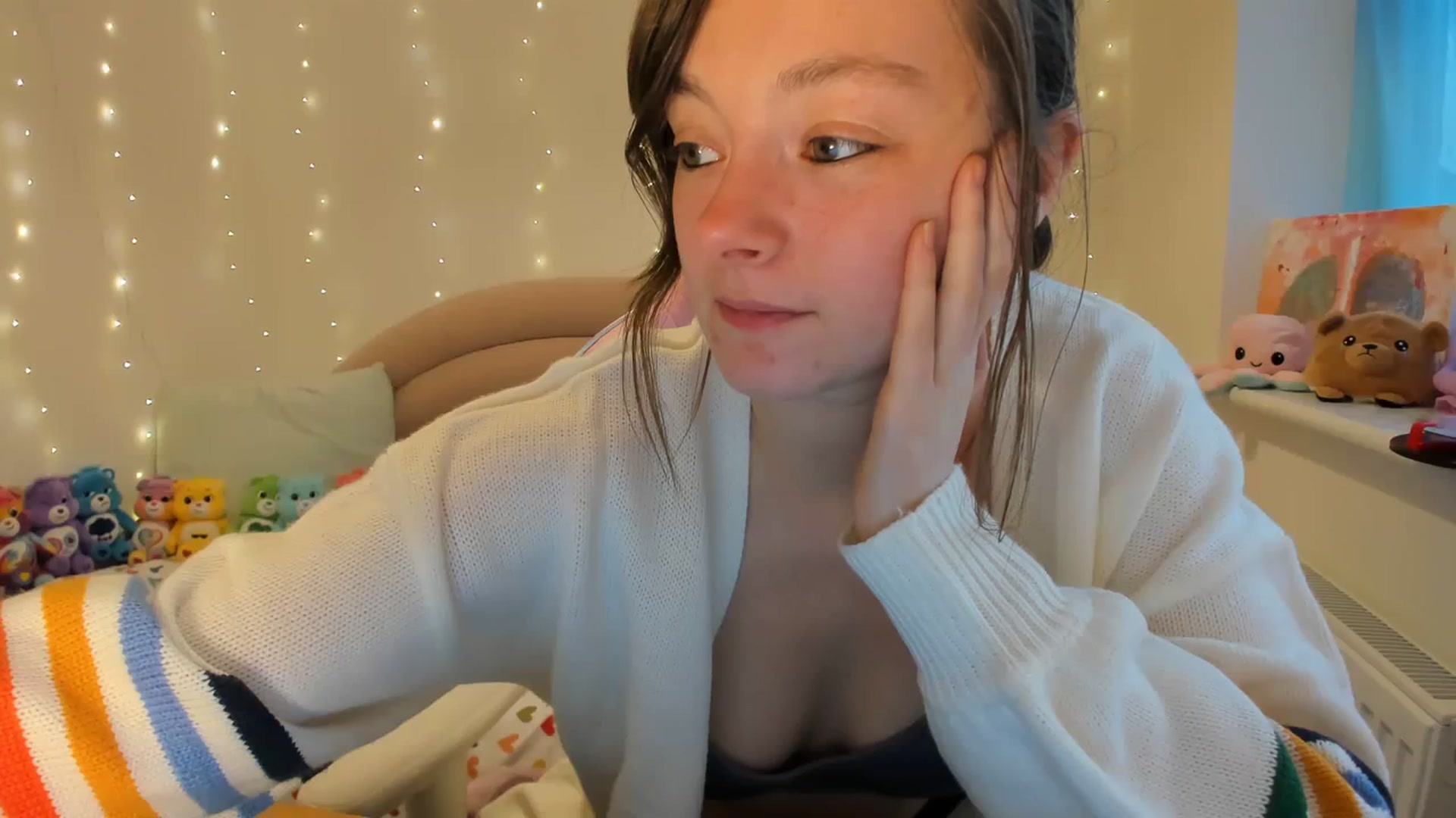 Gallery image thumbnail from JessieBear_'s myfreecams stream on, 11/02/2023, 17:16 image 2 of 20