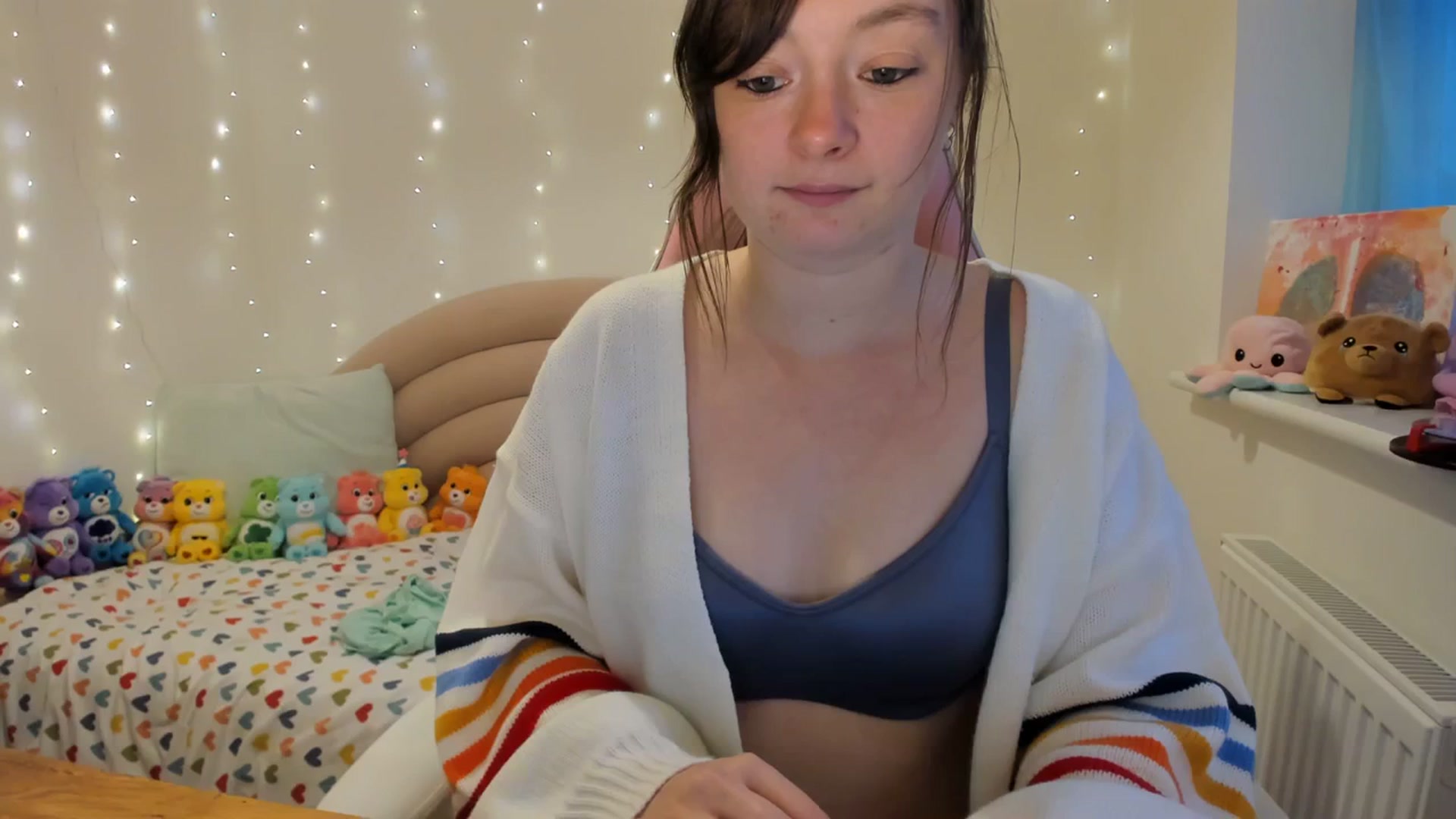 Gallery image thumbnail from JessieBear_'s myfreecams stream on, 11/02/2023, 17:16 image 9 of 20
