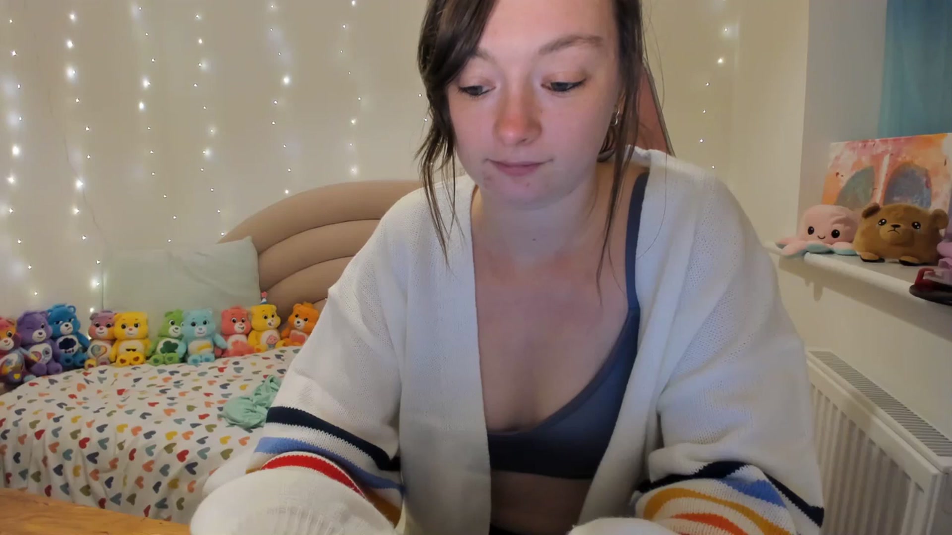 Gallery image thumbnail from JessieBear_'s myfreecams stream on, 11/02/2023, 18:04 image 3 of 20