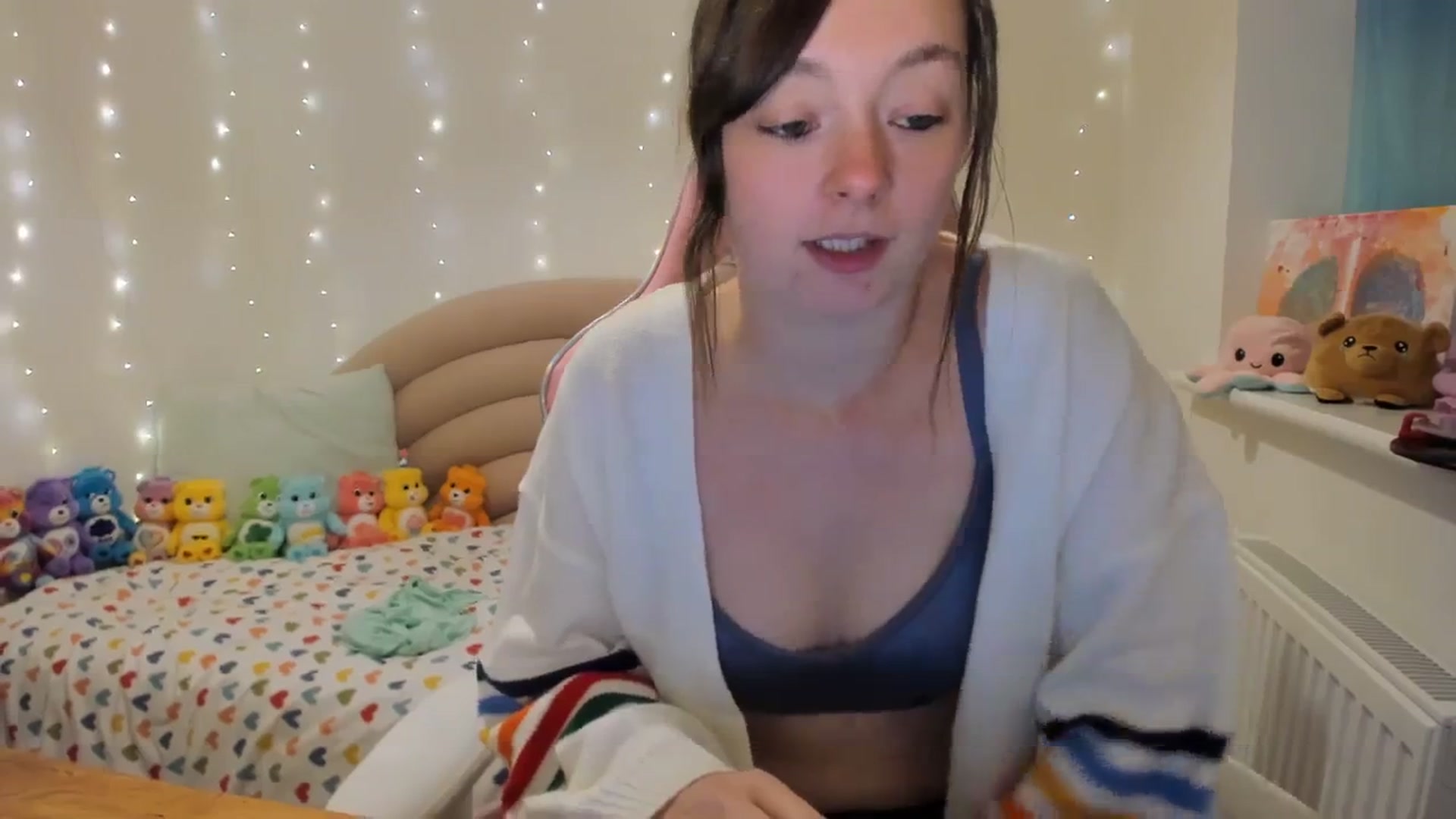 Gallery image thumbnail from JessieBear_'s myfreecams stream on, 11/02/2023, 18:04 image 4 of 20