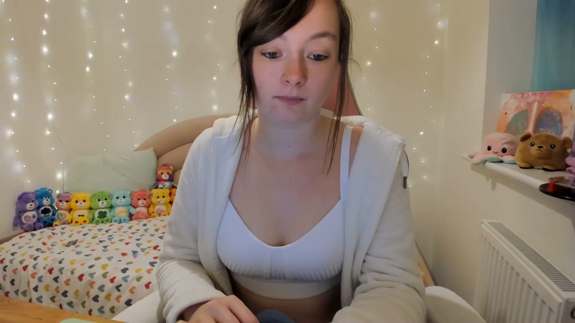 Gallery image thumbnail from JessieBear_'s myfreecams stream on, 11/06/2023, 17:29 image 18 of 20