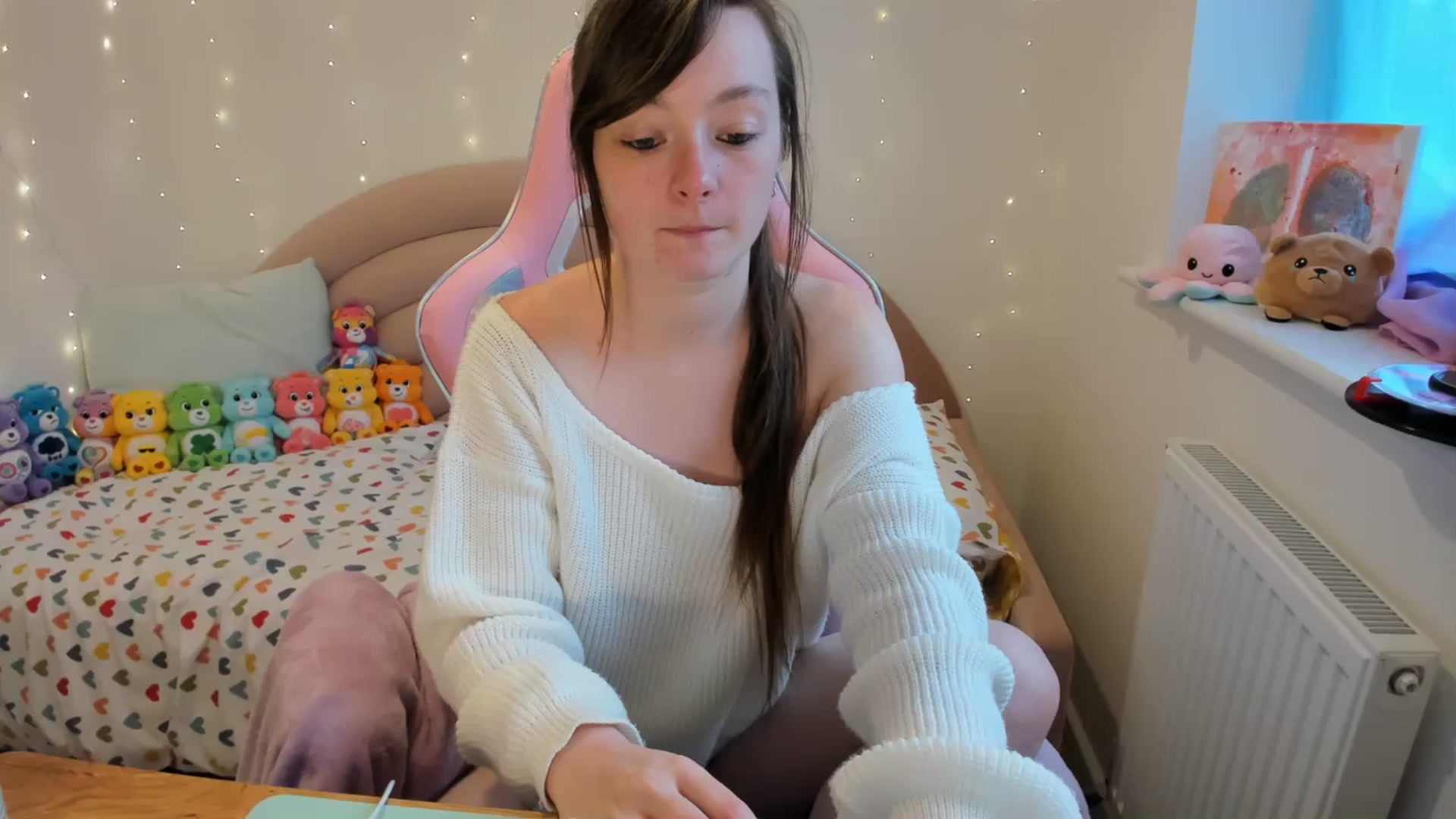 Gallery image thumbnail from JessieBear_'s myfreecams stream on, 11/07/2023, 15:40 image 2 of 20