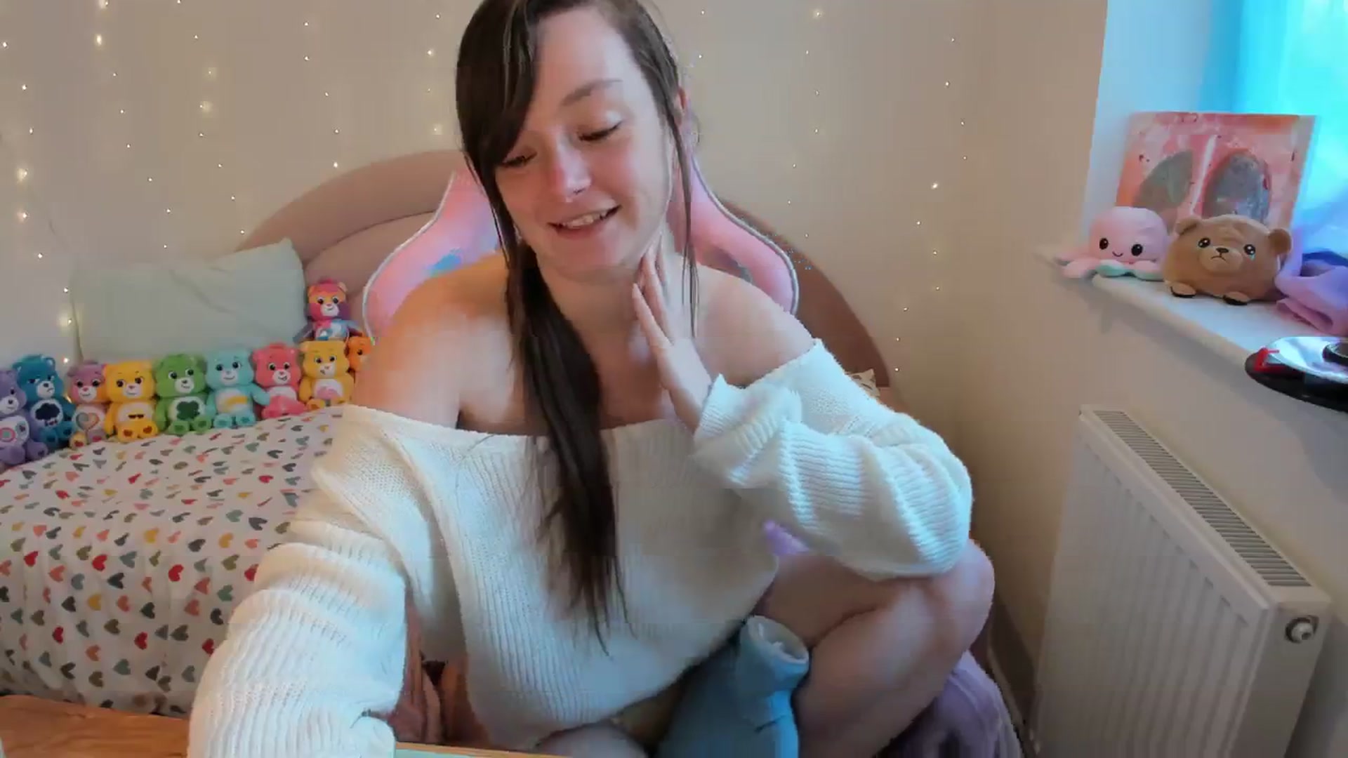 Gallery image thumbnail from JessieBear_'s myfreecams stream on, 11/07/2023, 15:40 image 9 of 20