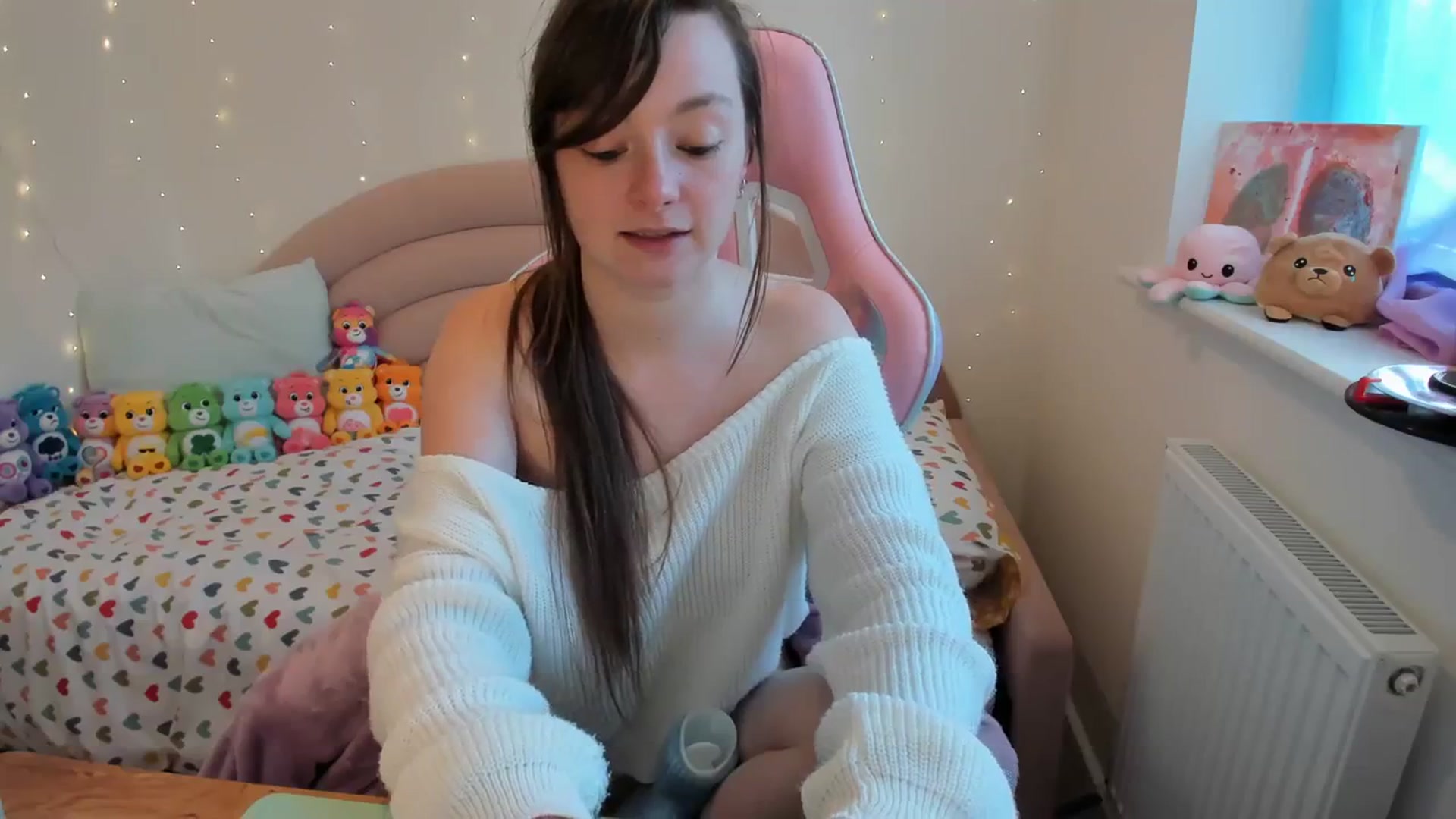 Gallery image thumbnail from JessieBear_'s myfreecams stream on, 11/07/2023, 15:40 image 11 of 20