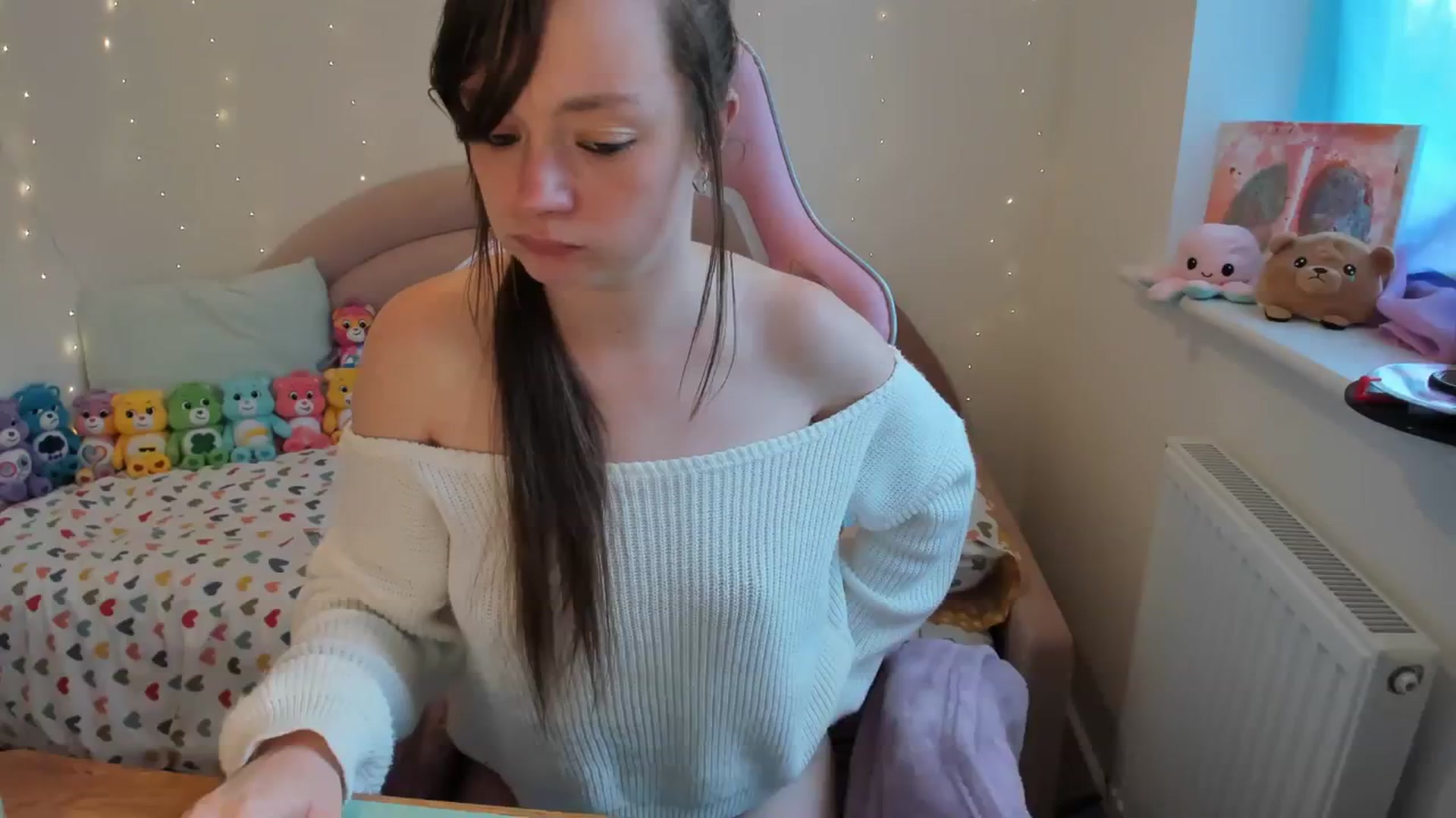 Gallery image thumbnail from JessieBear_'s myfreecams stream on, 11/07/2023, 15:40 image 12 of 20