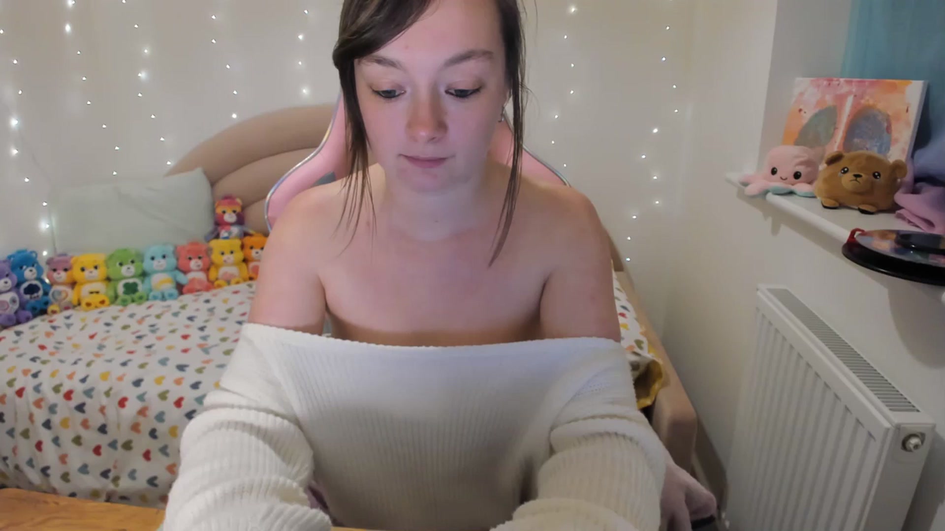 Gallery image thumbnail from JessieBear_'s myfreecams stream on, 11/07/2023, 17:15 image 19 of 20