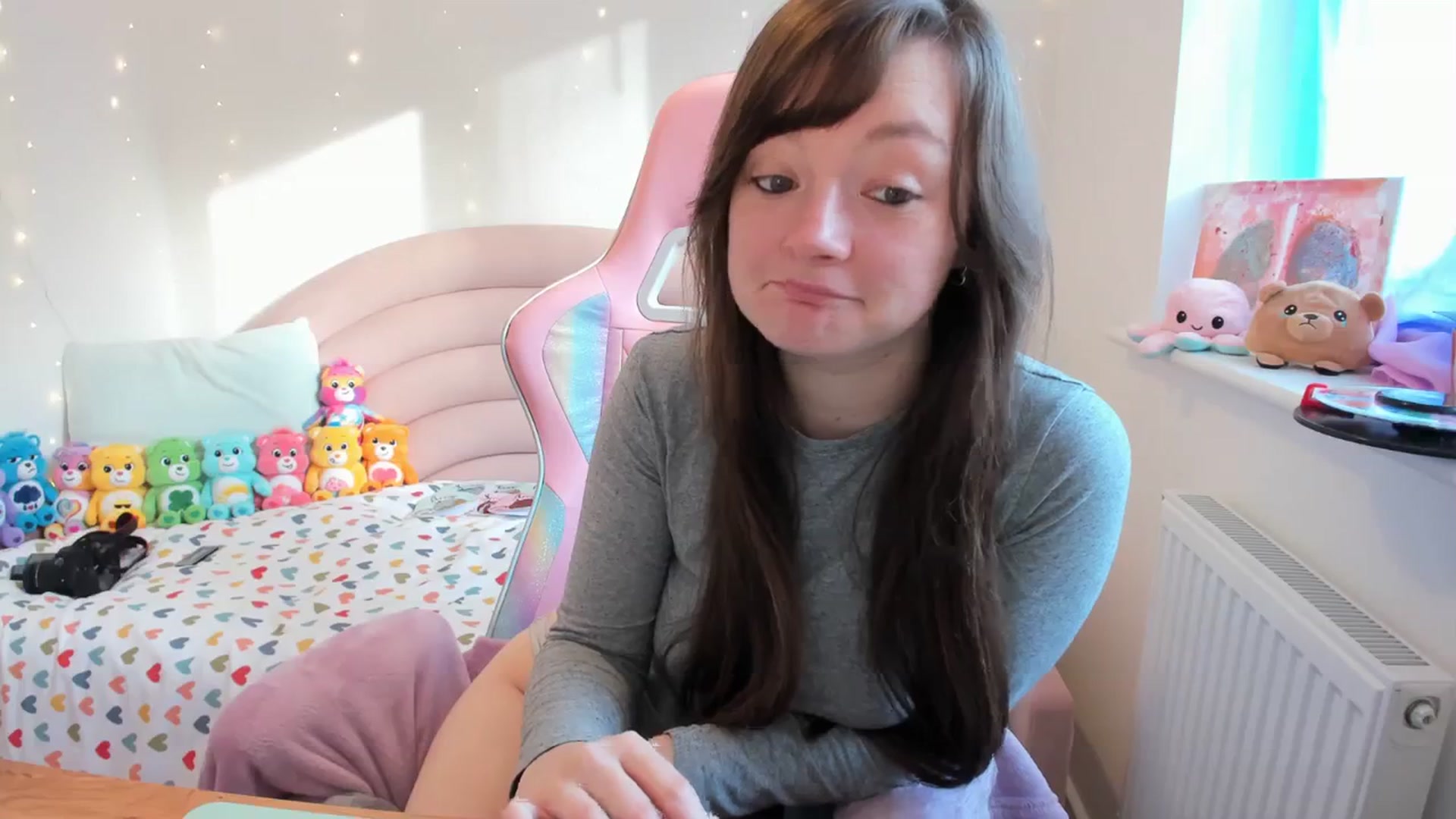 Gallery image thumbnail from JessieBear_'s myfreecams stream on, 11/09/2023, 09:58 image 19 of 20
