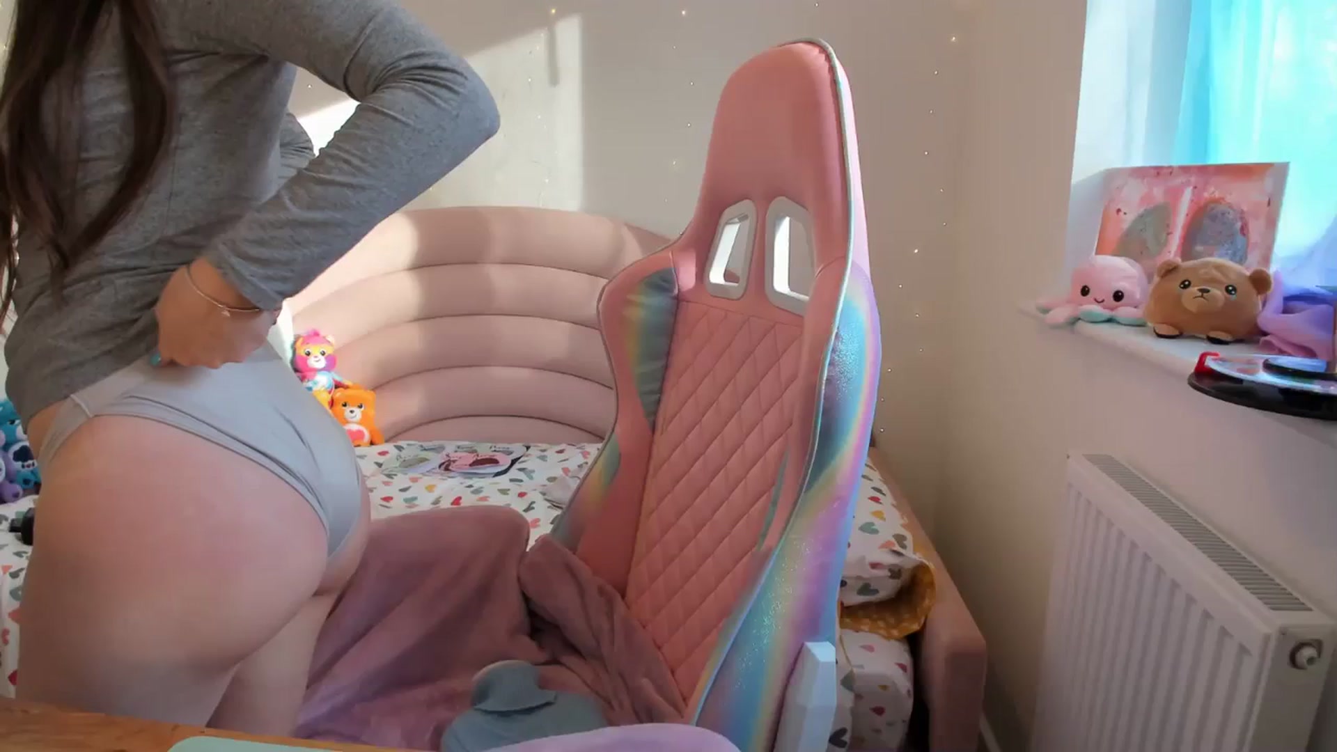 Gallery image thumbnail from JessieBear_'s myfreecams stream on, 11/09/2023, 09:58 image 16 of 20