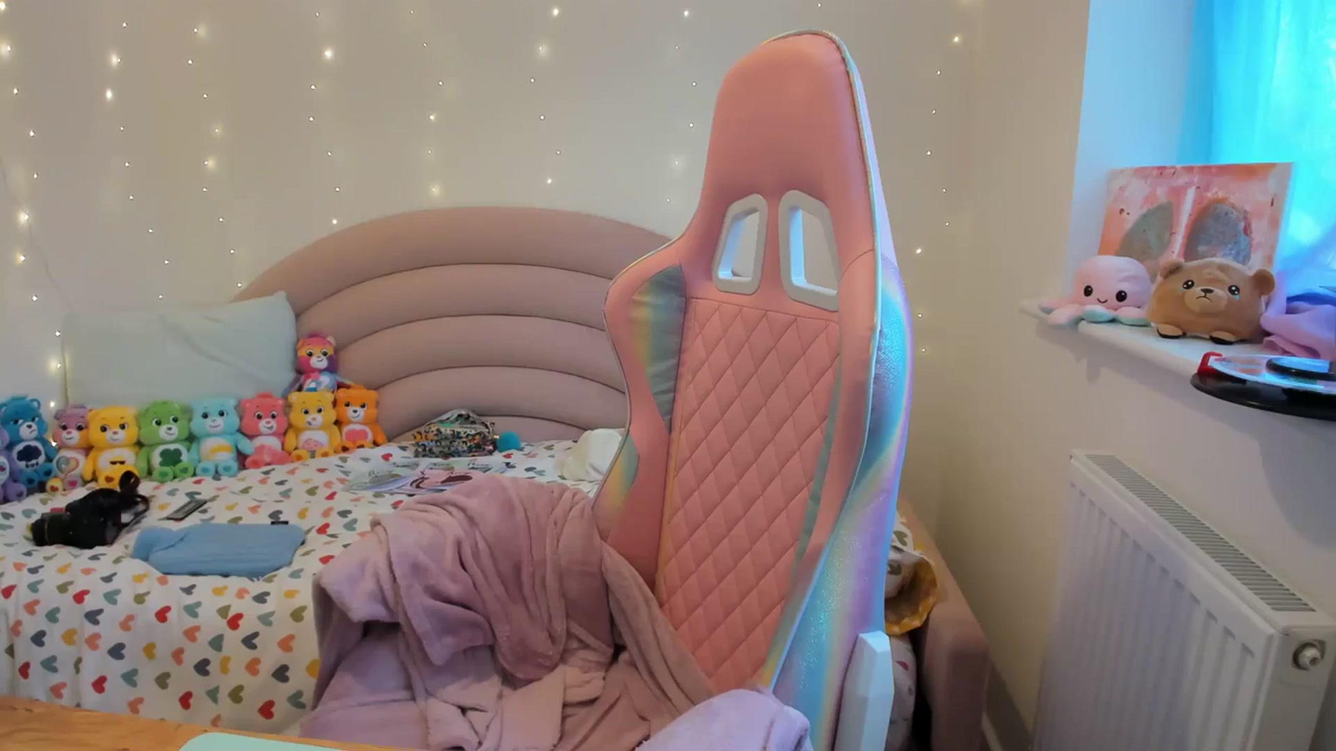 Gallery image thumbnail from JessieBear_'s myfreecams stream on, 11/09/2023, 15:41 image 12 of 20