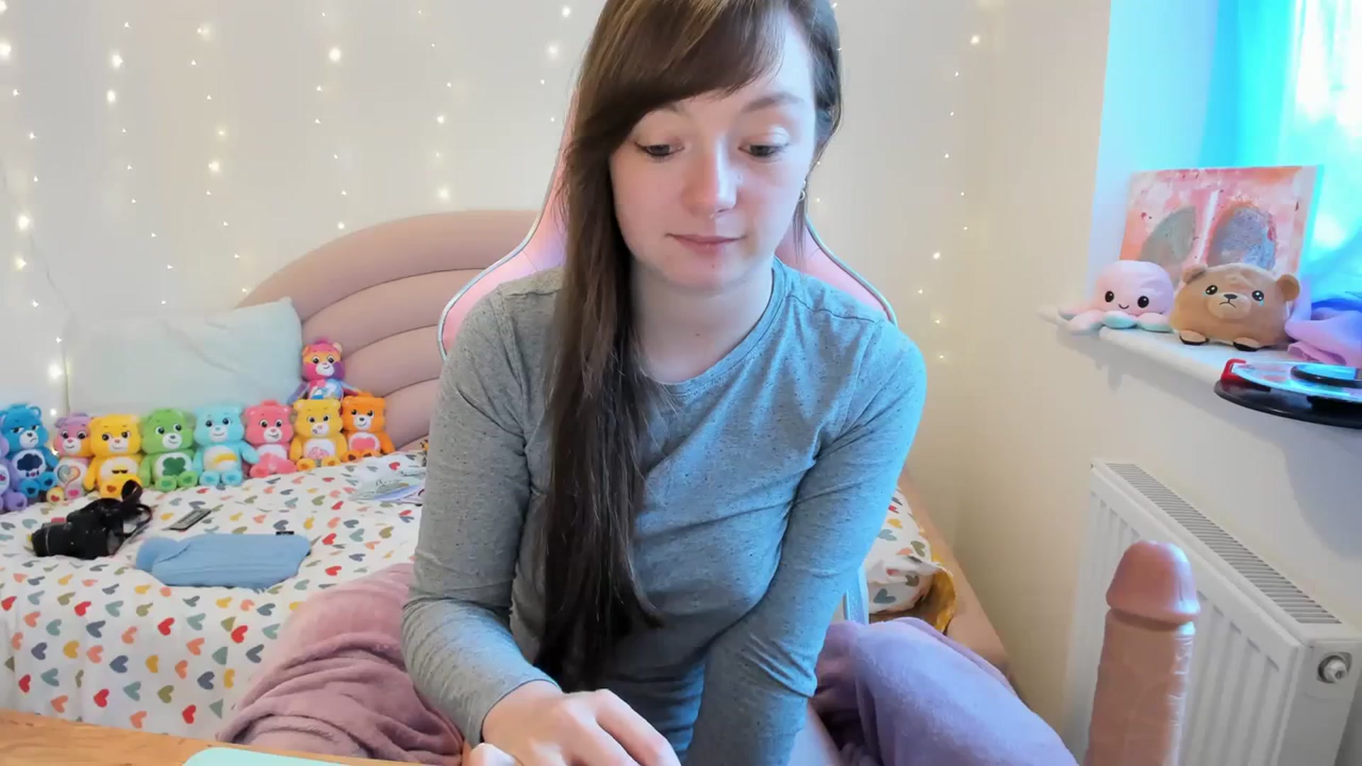 Gallery image thumbnail from JessieBear_'s myfreecams stream on, 11/09/2023, 15:41 image 10 of 20