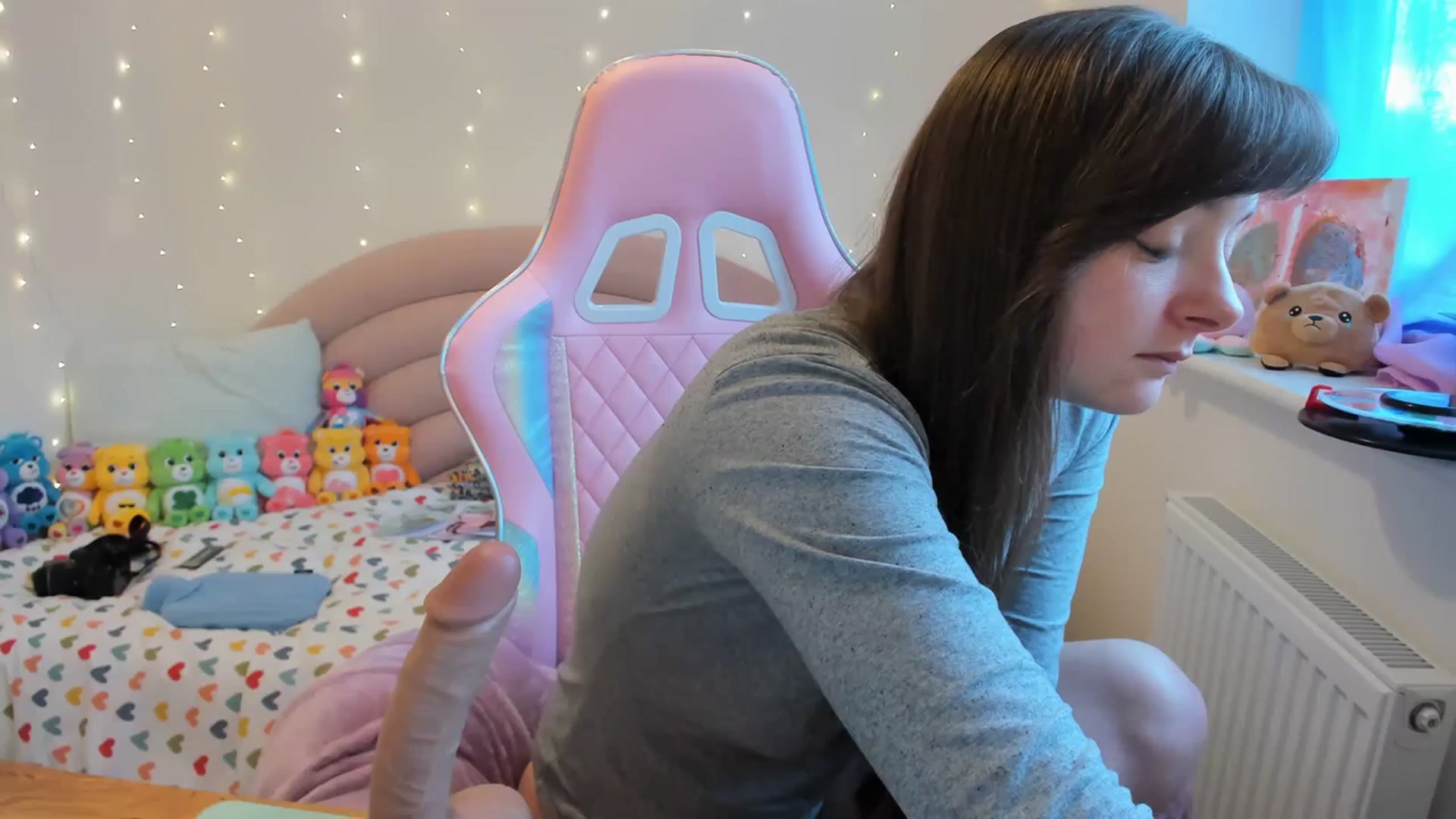Gallery image thumbnail from JessieBear_'s myfreecams stream on, 11/09/2023, 15:41 image 7 of 20