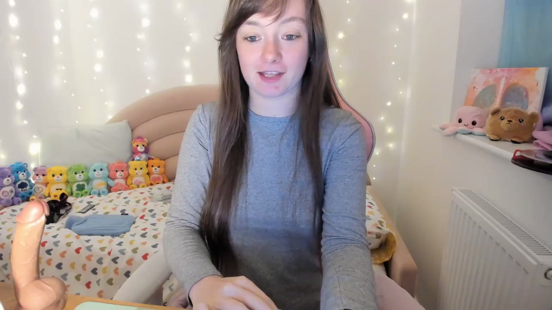 Gallery image thumbnail from JessieBear_'s myfreecams stream on, 11/09/2023, 18:28 image 10 of 20