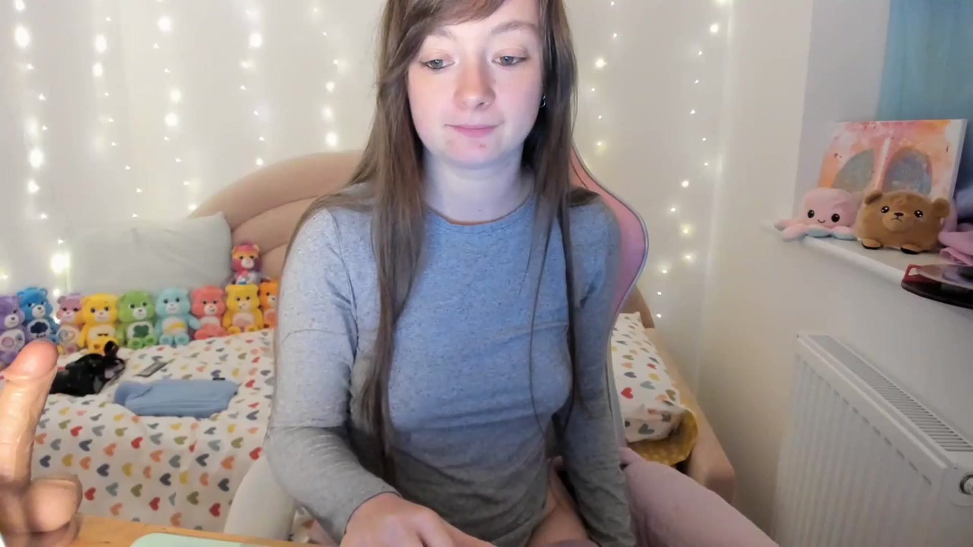 Gallery image thumbnail from JessieBear_'s myfreecams stream on, 11/09/2023, 18:28 image 8 of 20