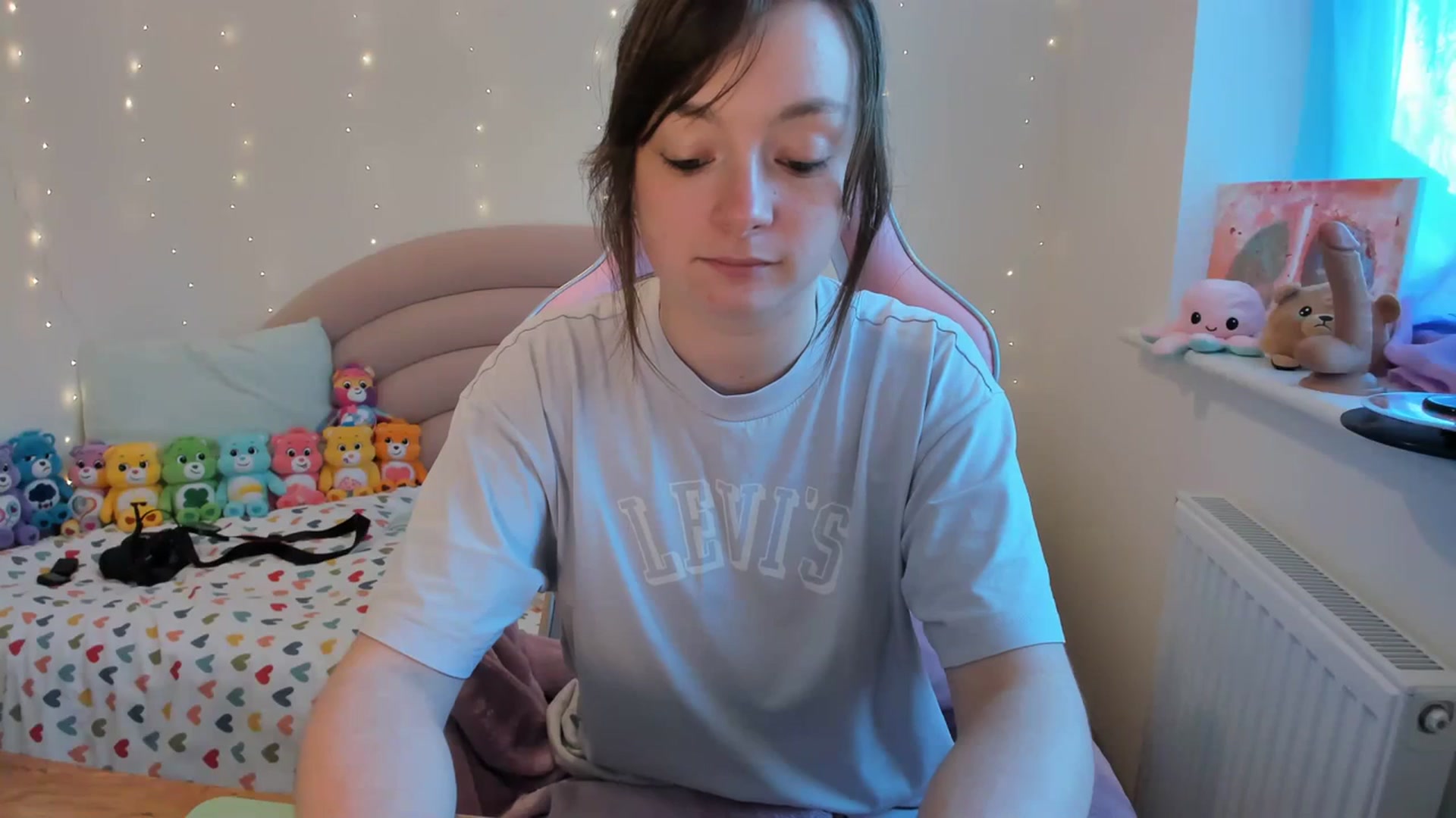 Gallery image thumbnail from JessieBear_'s myfreecams stream on, 11/10/2023, 16:28 image 7 of 20