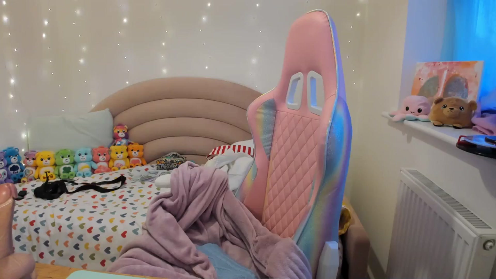 Gallery image thumbnail from JessieBear_'s myfreecams stream on, 11/10/2023, 16:28 image 20 of 20