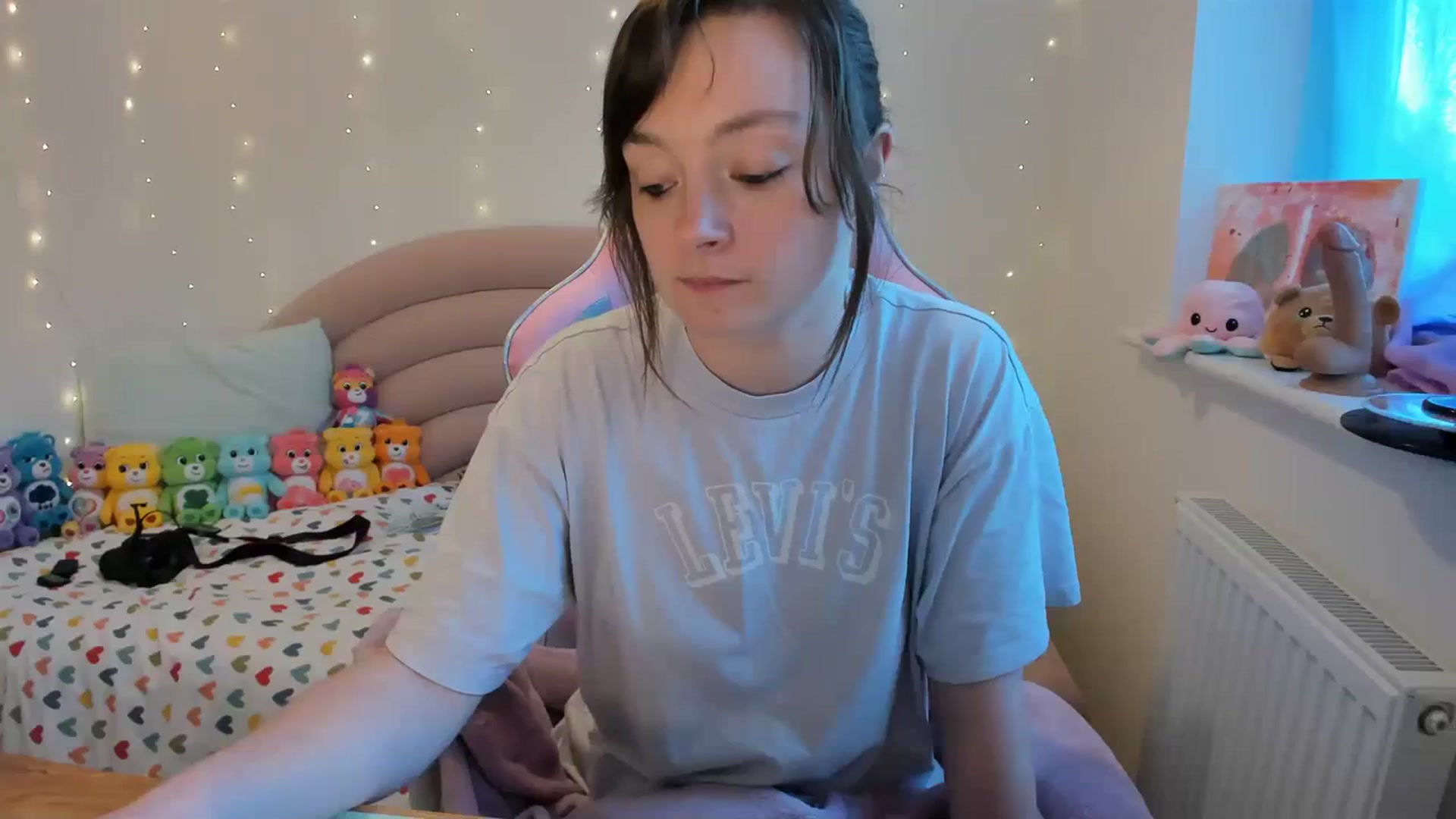 Gallery image thumbnail from JessieBear_'s myfreecams stream on, 11/10/2023, 16:28 image 13 of 20