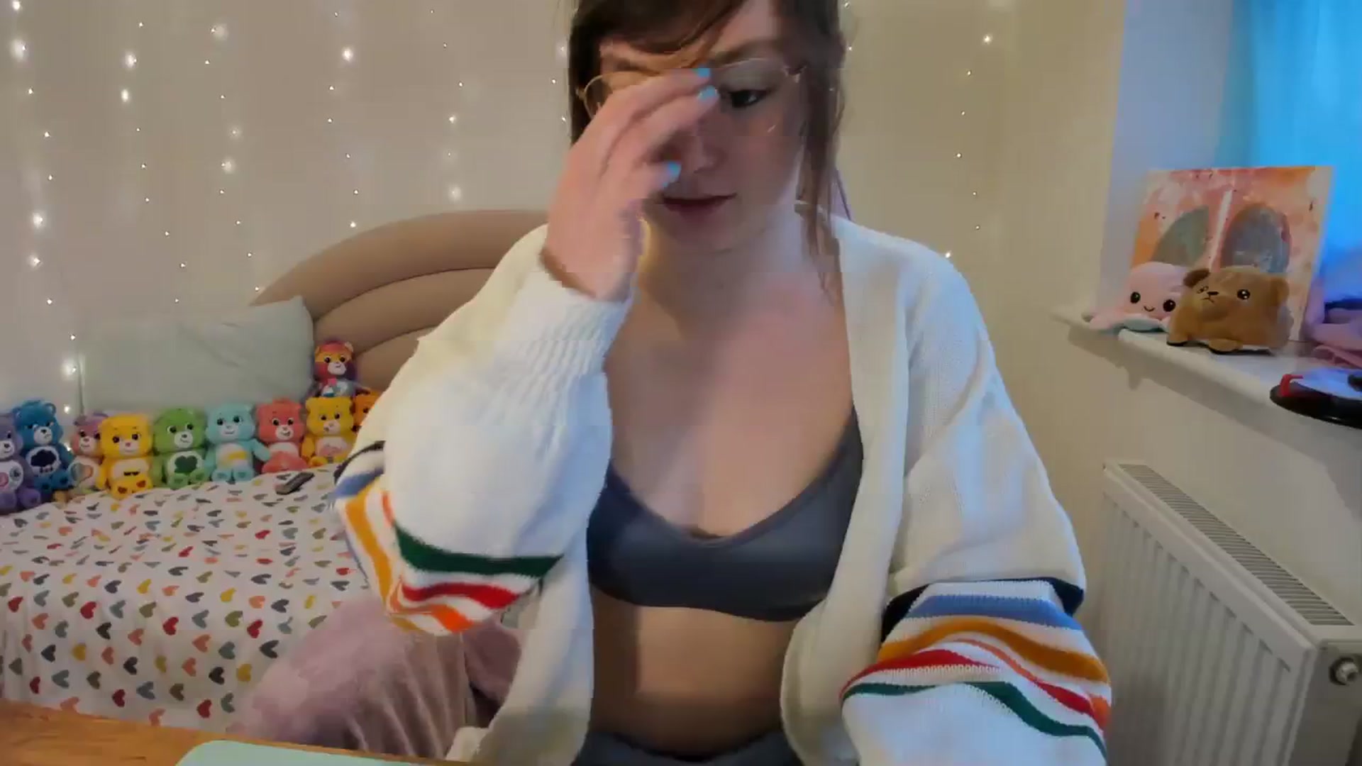 Gallery image thumbnail from JessieBear_'s myfreecams stream on, 11/13/2023, 16:39 image 11 of 20