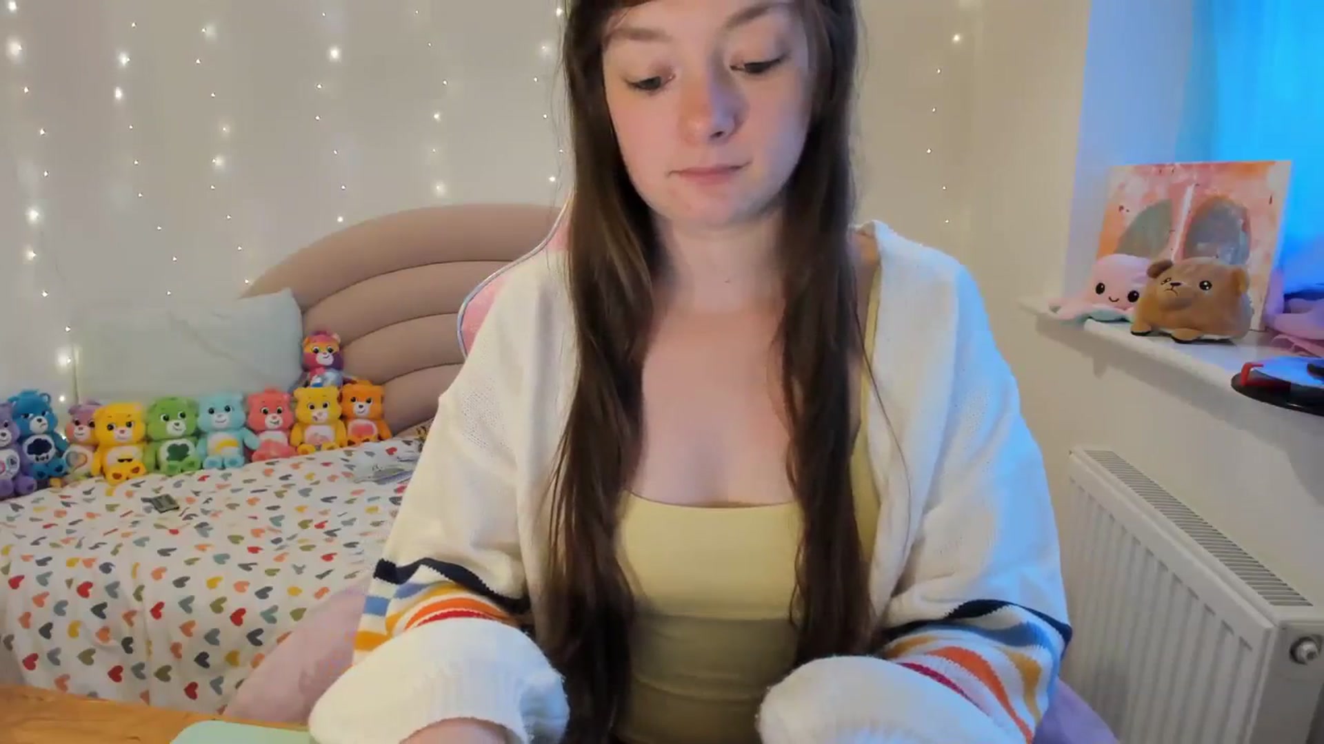 Gallery image thumbnail from JessieBear_'s myfreecams stream on, 11/14/2023, 17:36 image 12 of 20
