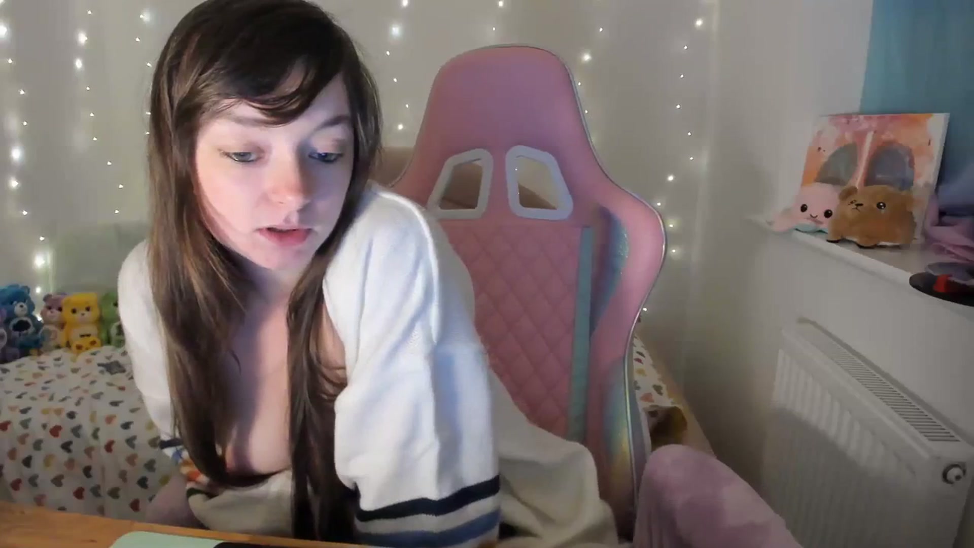 Gallery image thumbnail from JessieBear_'s myfreecams stream on, 11/14/2023, 18:56 image 20 of 20