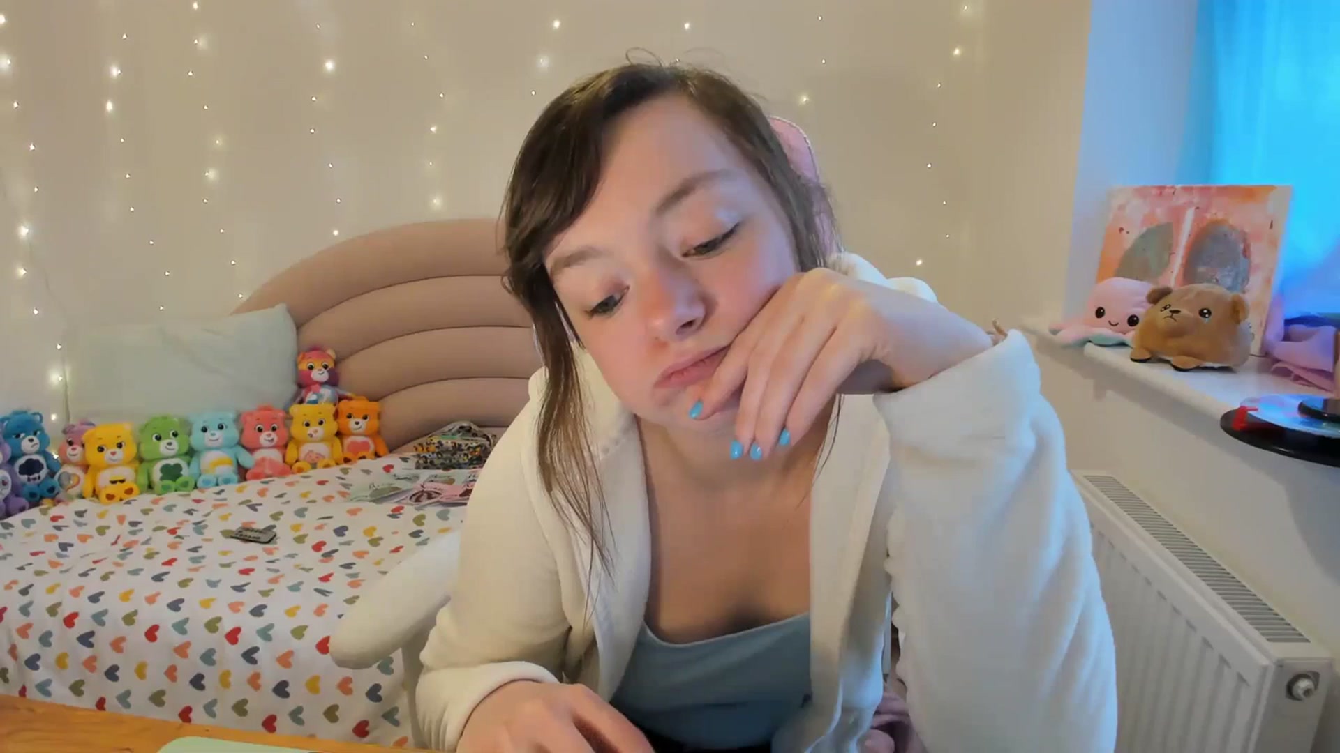 Gallery image thumbnail from JessieBear_'s myfreecams stream on, 11/17/2023, 15:24 image 12 of 20