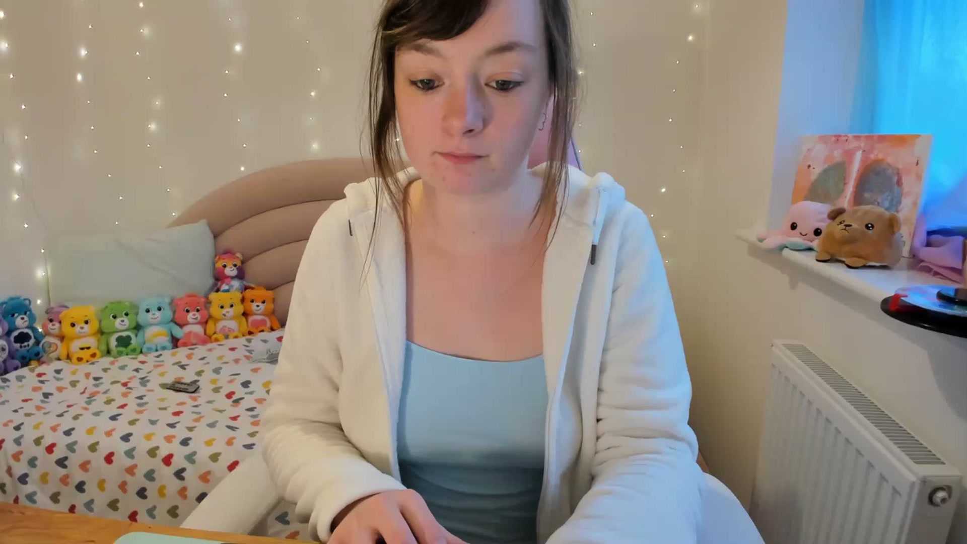 Gallery image thumbnail from JessieBear_'s myfreecams stream on, 11/17/2023, 15:24 image 8 of 20