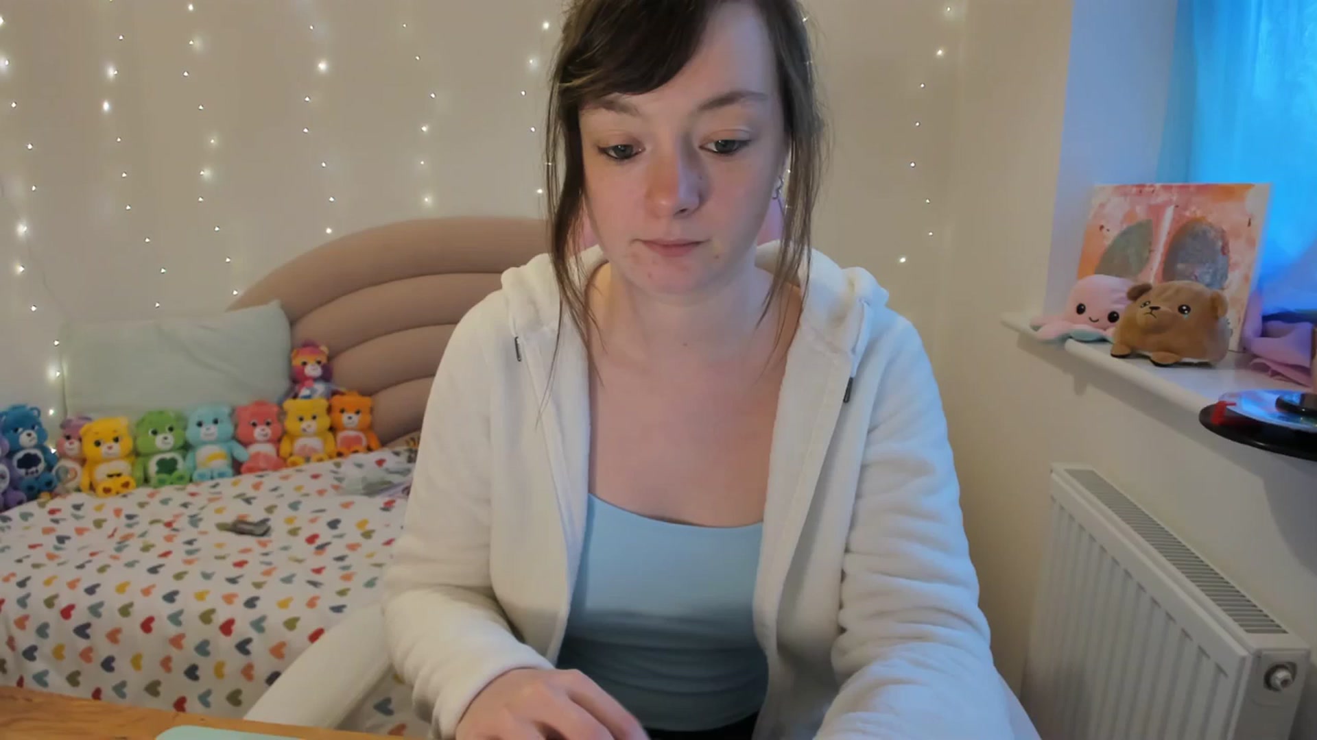 Gallery image thumbnail from JessieBear_'s myfreecams stream on, 11/17/2023, 15:24 image 1 of 20