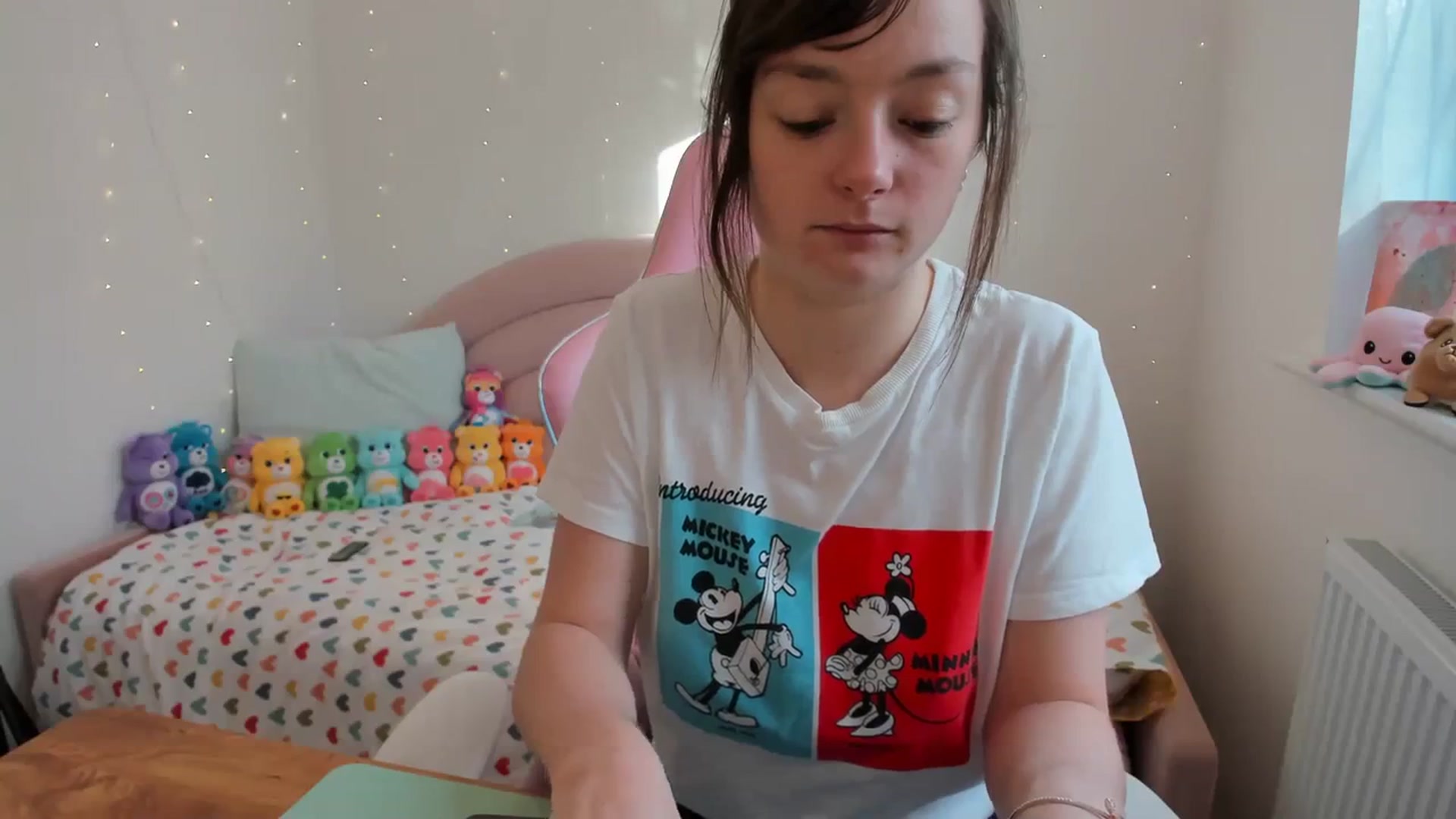 Gallery image thumbnail from JessieBear_'s myfreecams stream on, 11/18/2023, 12:21 image 6 of 20